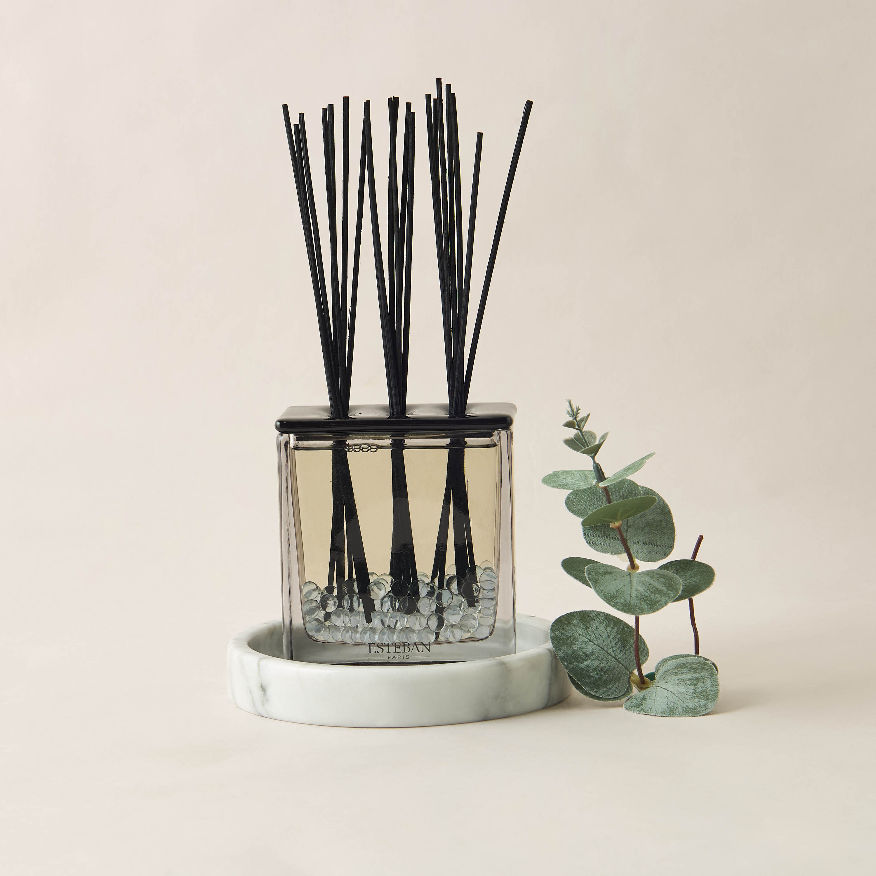 موزع عطور بالأعواد برائحة إيريس كاشمير من إستيبان – 250 مل-household-homefragrance-reeddiffusers-image-1