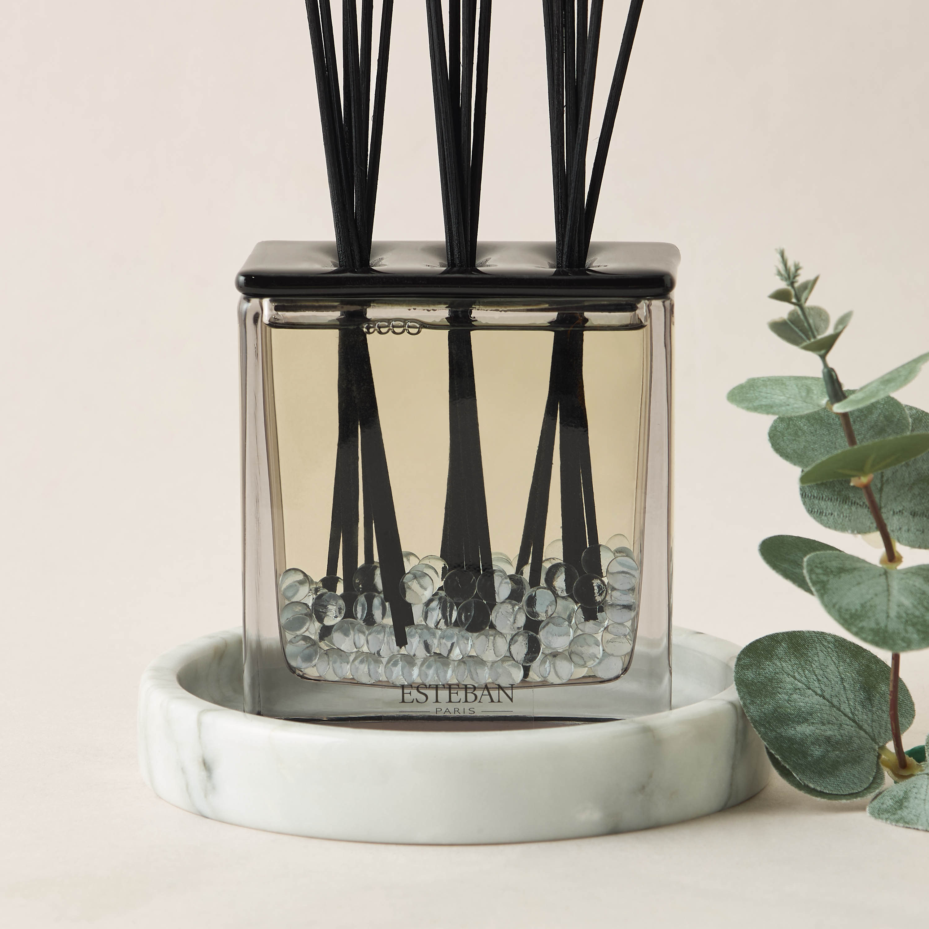 موزع عطور بالأعواد برائحة إيريس كاشمير من إستيبان – 250 مل-household-homefragrance-reeddiffusers-image-2