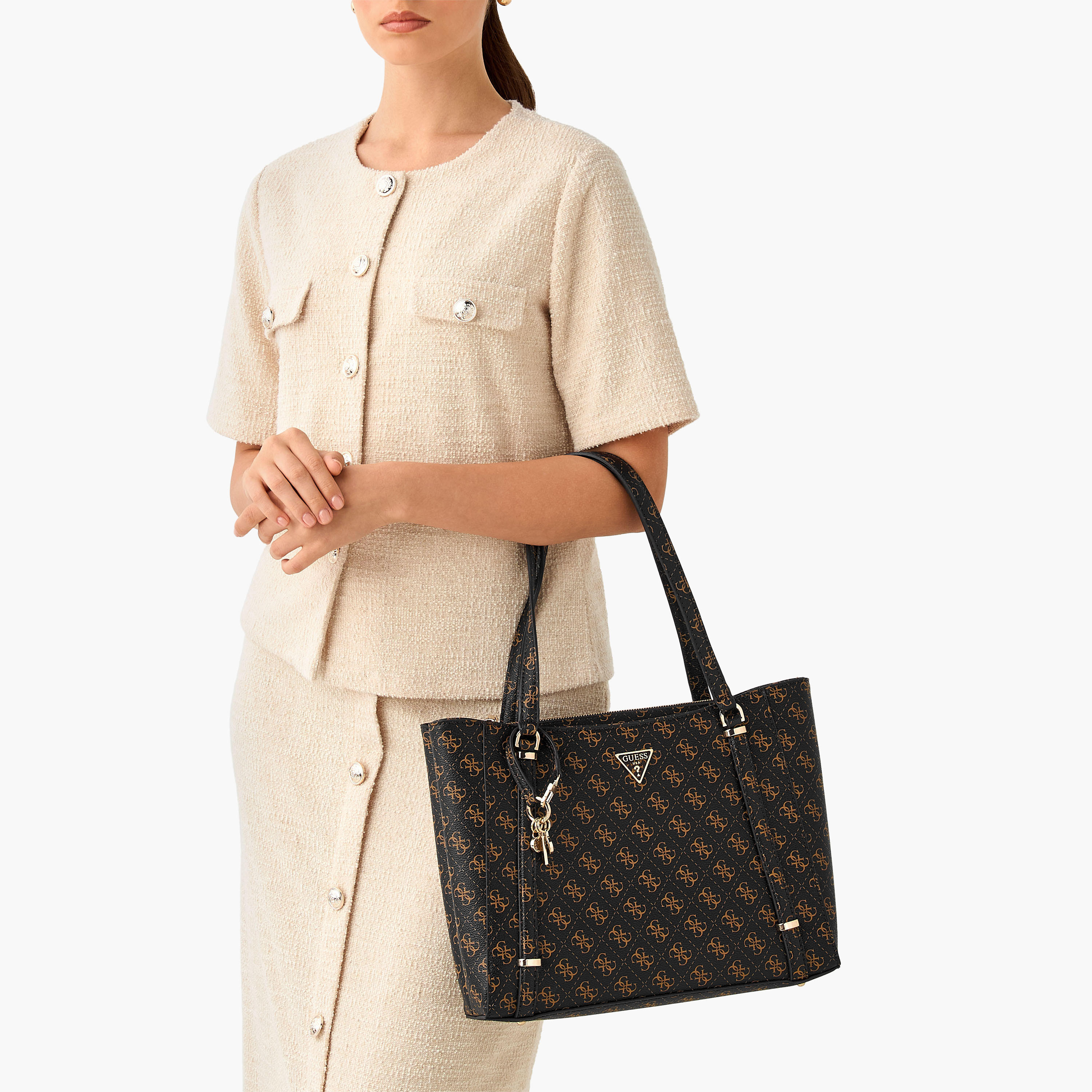شنطة توتي بطبعات مونوجرام بتفاصيل زينة دارينا إيليت من جيس-women-bagsandwallets-handbags-image-2