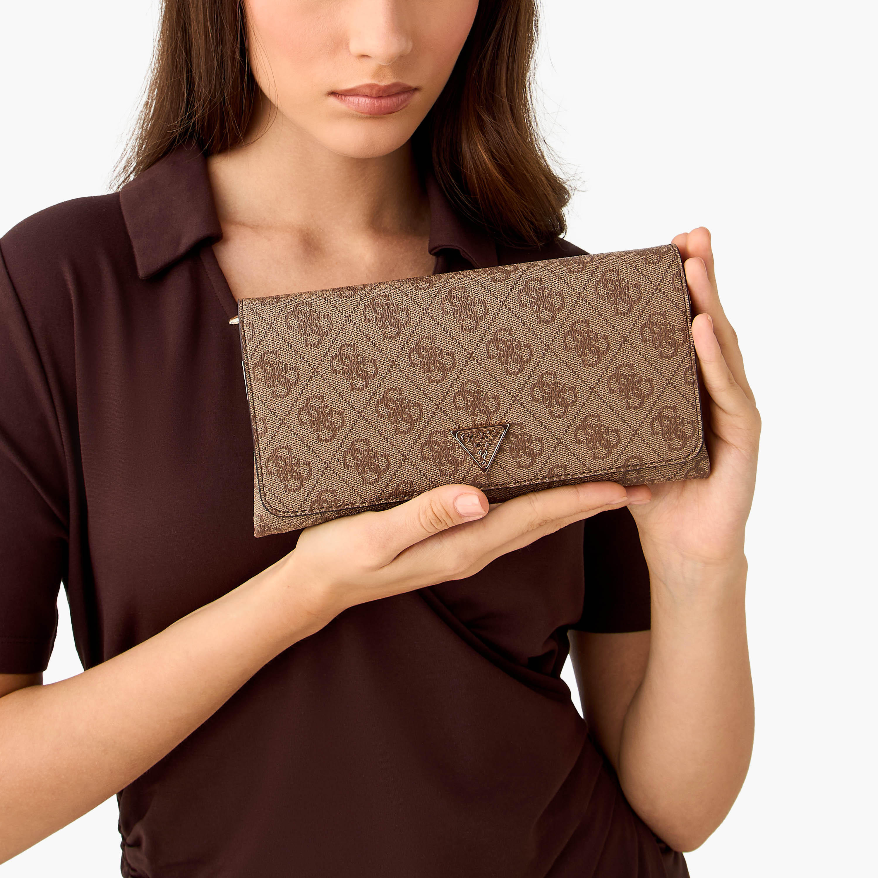 شنطة كروس بودي بطبعات مونوجرام مع حزام سلسلة نوال II من جيس-women-bagsandwallets-handbags-image-8
