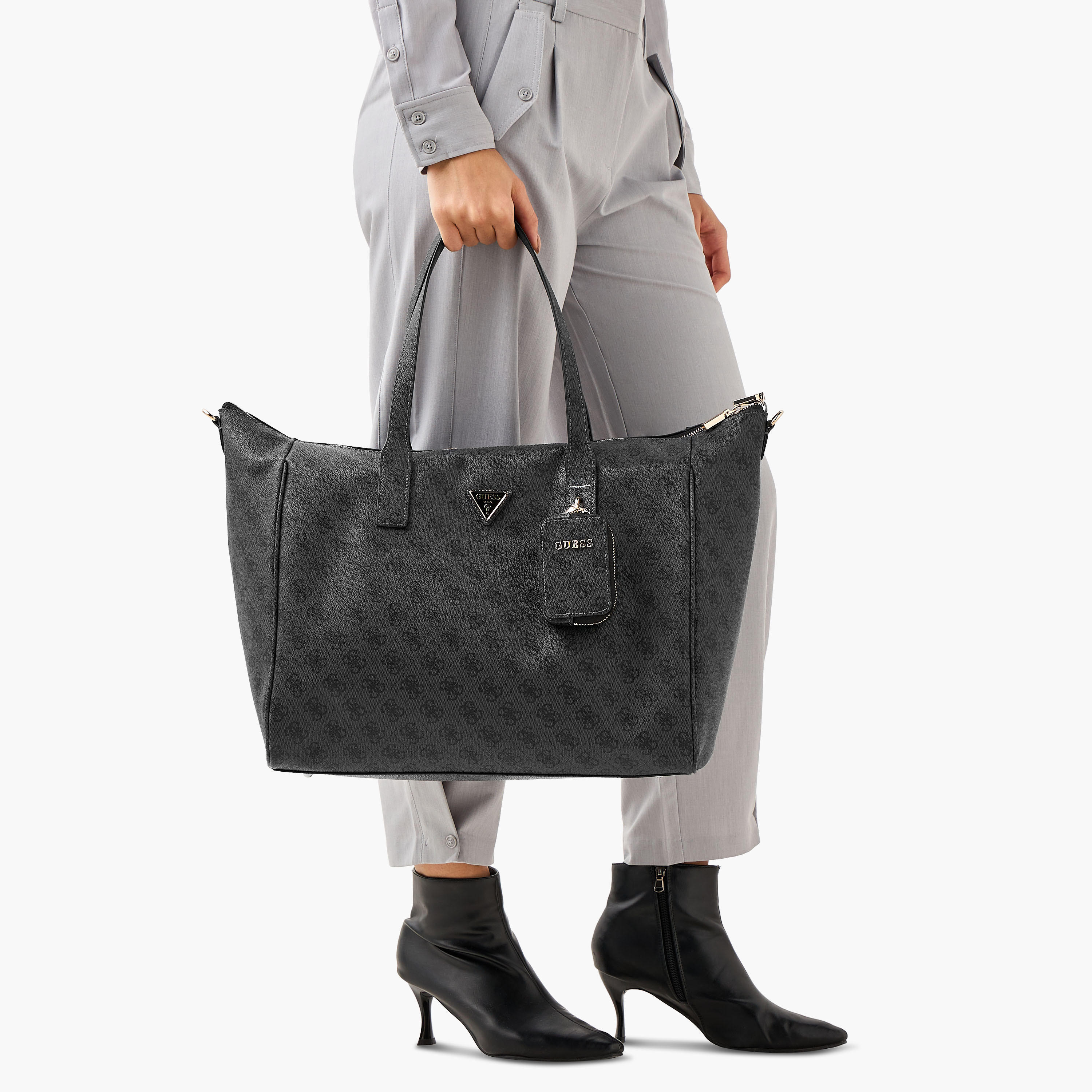 شنطة توتي بطبعات مونوجرام بمقابض مزدوجة لاتونا كاري أون من جيس-women-bagsandwallets-handbags-image-8