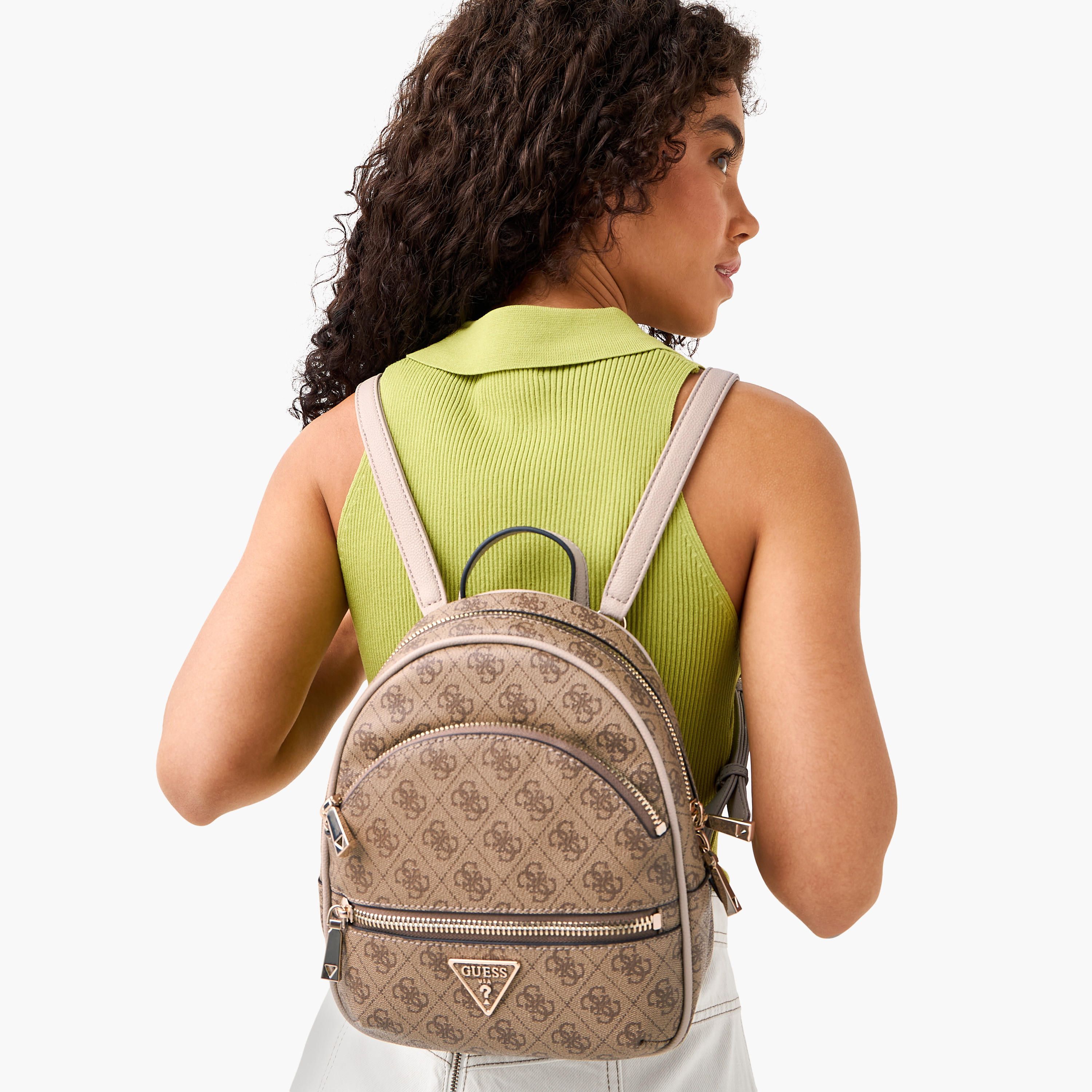 شنطة ظهر بطبعات مونوجرام وأحزمة كتف قابلة للتعديل مانهاتن من جيس-women-bagsandwallets-handbags-image-2