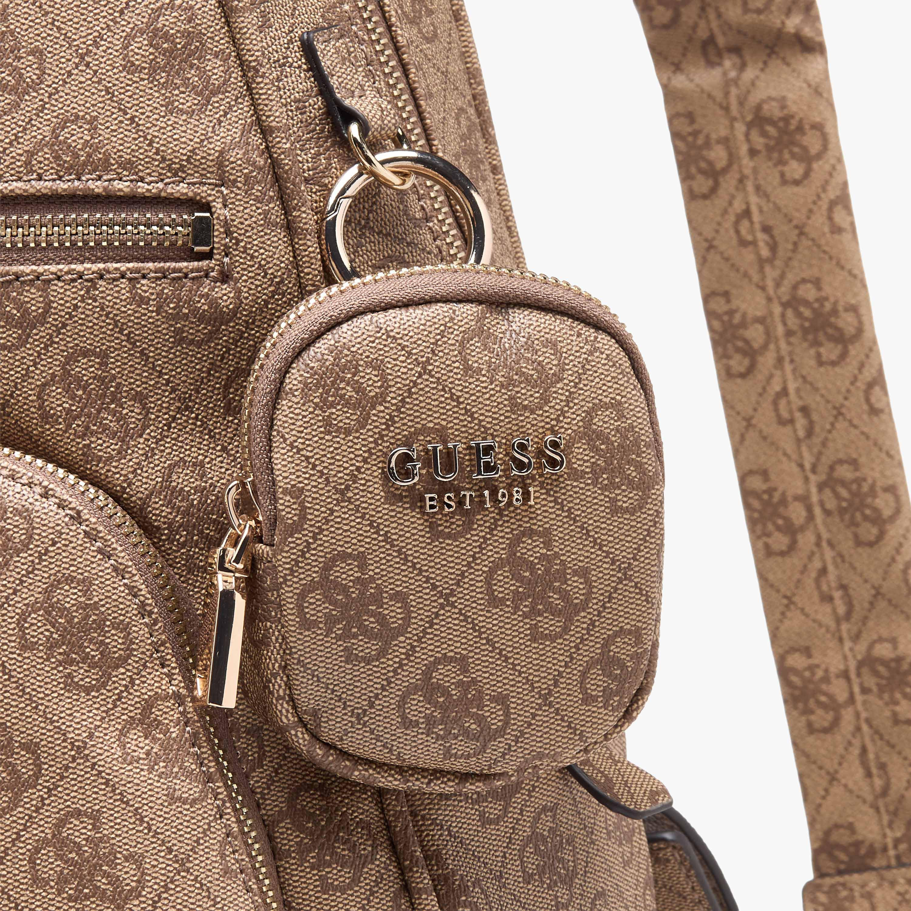 شنطة ظهر بطبعات مونوجرام ومحفظة صغيرة "باور بلاي تيك" من جيس-women-bagsandwallets-handbags-image-5
