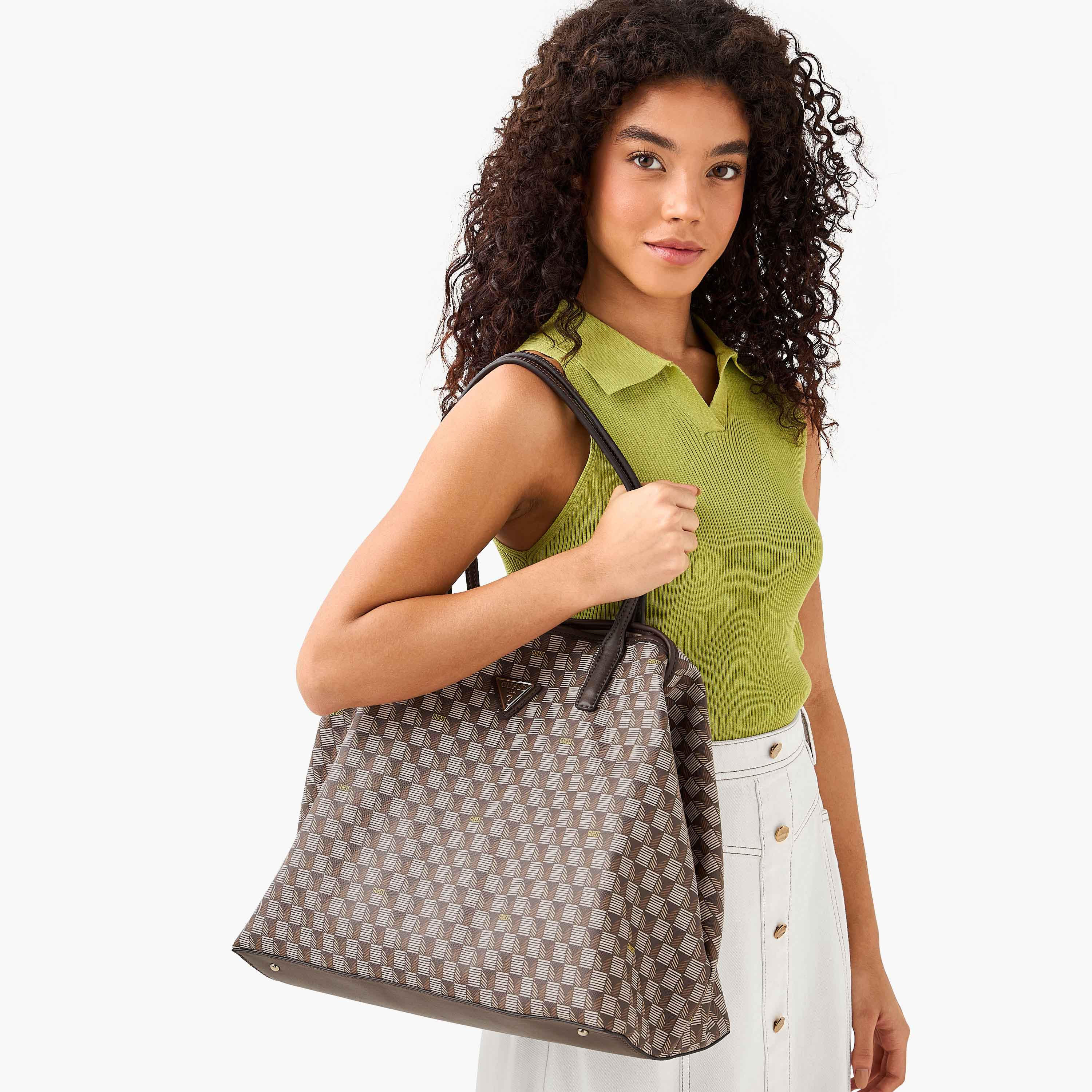 شنطة توتي بطبعات مع شنطة كتف جي ويف من جيس-women-bagsandwallets-handbags-image-2