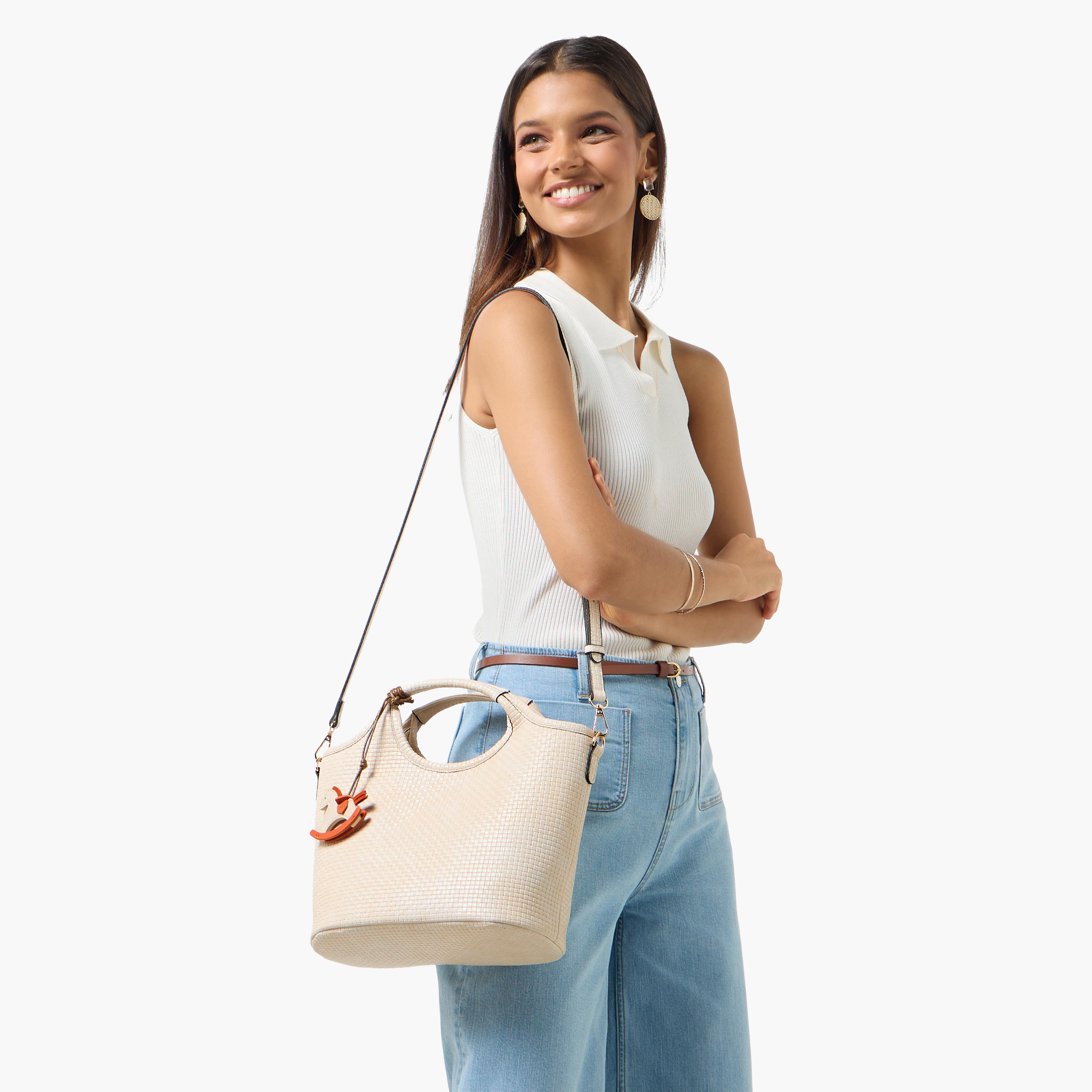 شنطة هوبو بارزة الملمس مع دلاية حصان هزاز من ساشا توم-women-bagsandwallets-handbags-image-2
