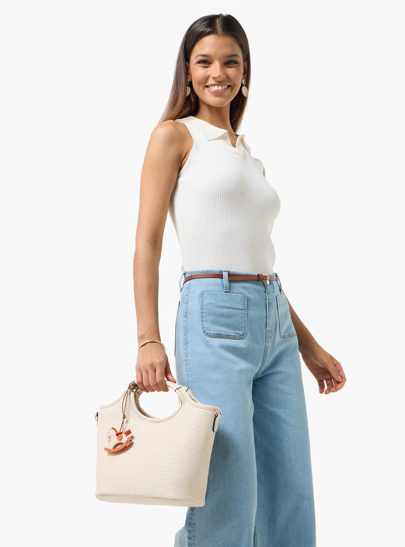 شنطة هوبو بارزة الملمس مع دلاية حصان هزاز من ساشا توم-women-bagsandwallets-handbags-image-8