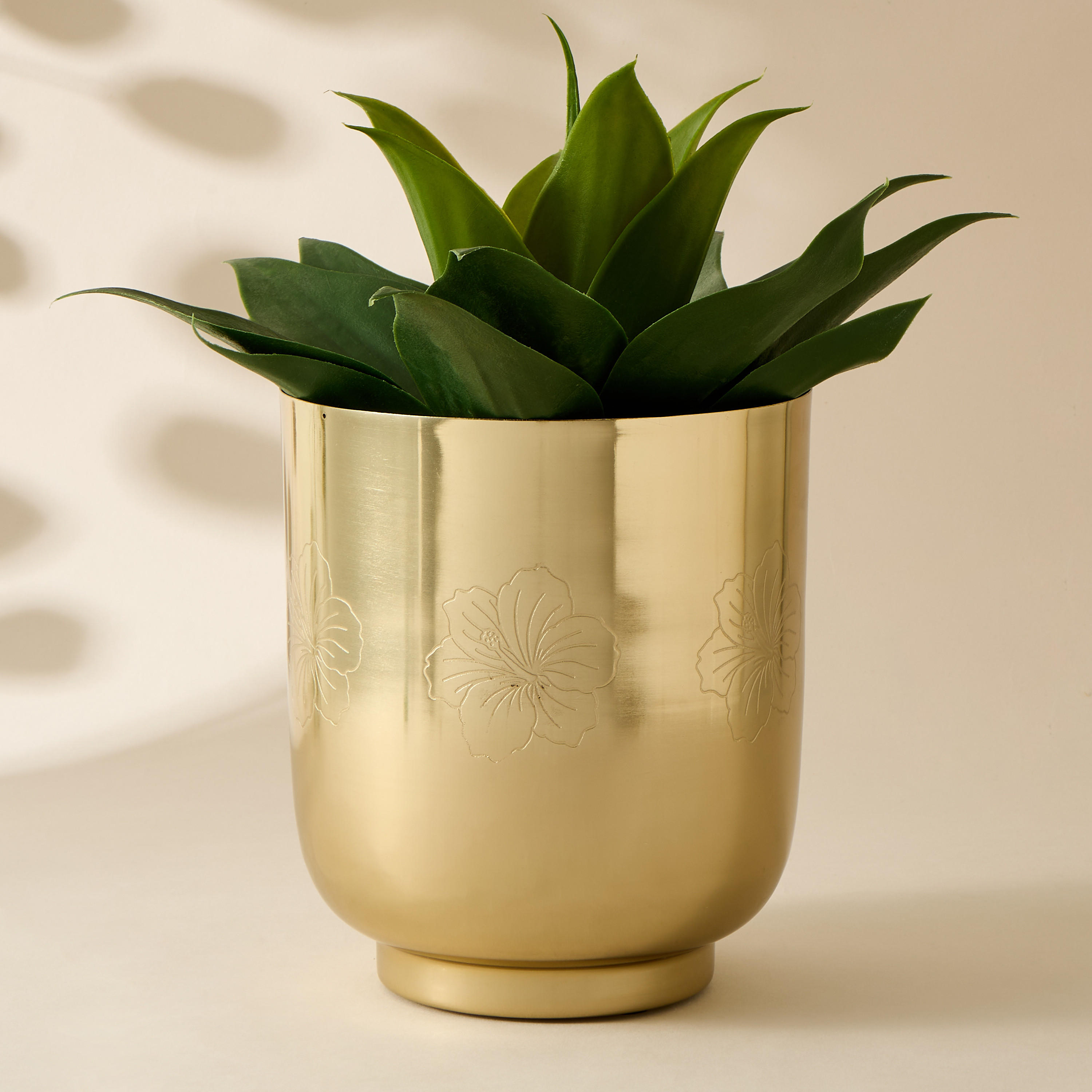 Hibiscus Engraved Metal Planter - 18x21 cms-household-gardenandoutdoor-trellisandstands-plantrisers-image-1