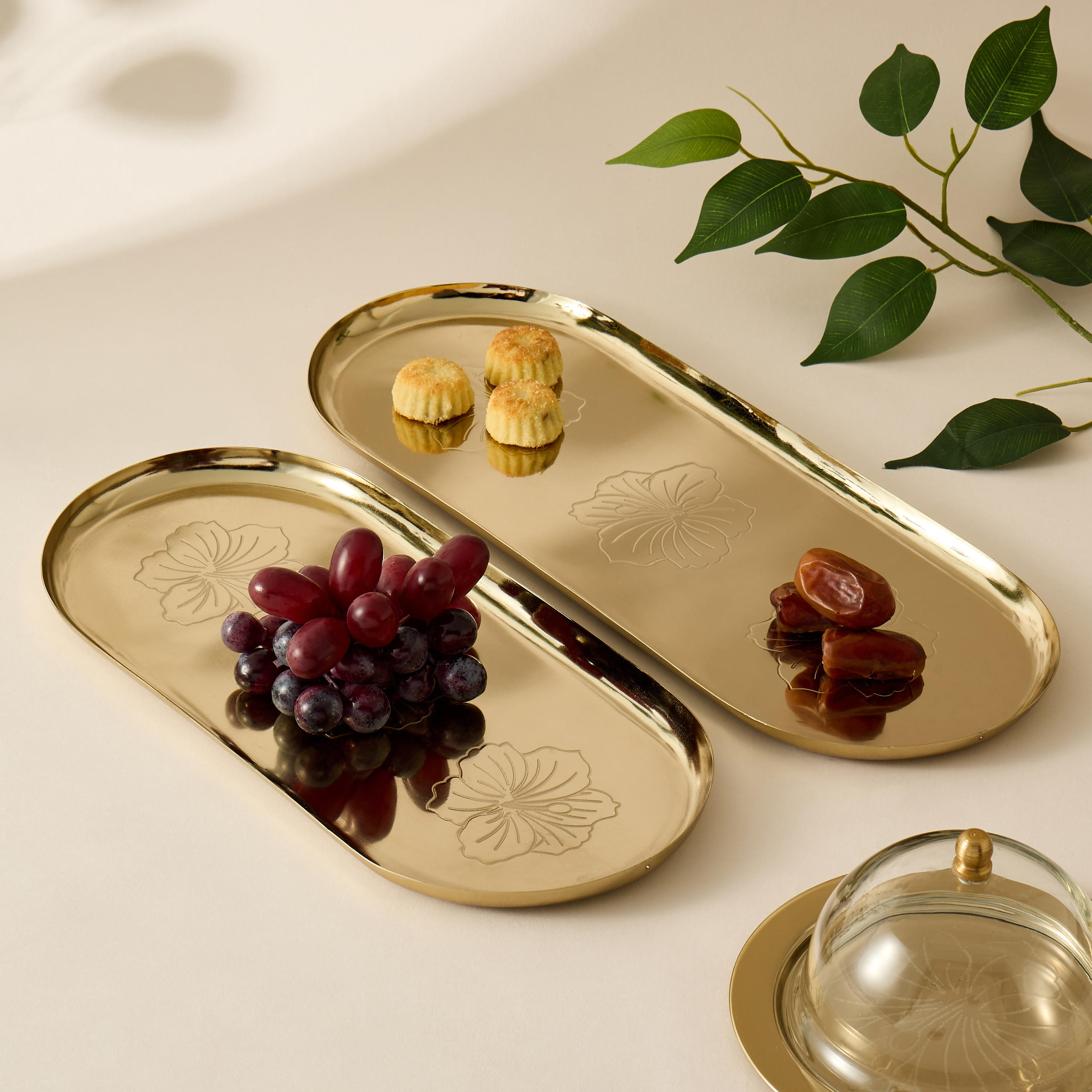Hibiscus Engraved Oval Serving Tray - 35x16 cms-household-decor-boxesandtrays-image-3