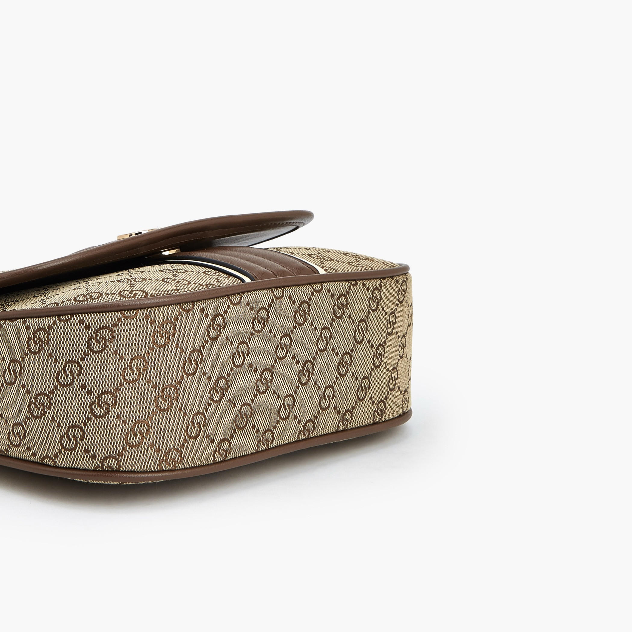 شنطة ساتشيل بملمس مونوجرام بارز وحزام قابل للفصل من سيليست-women-bagsandwallets-handbags-image-7