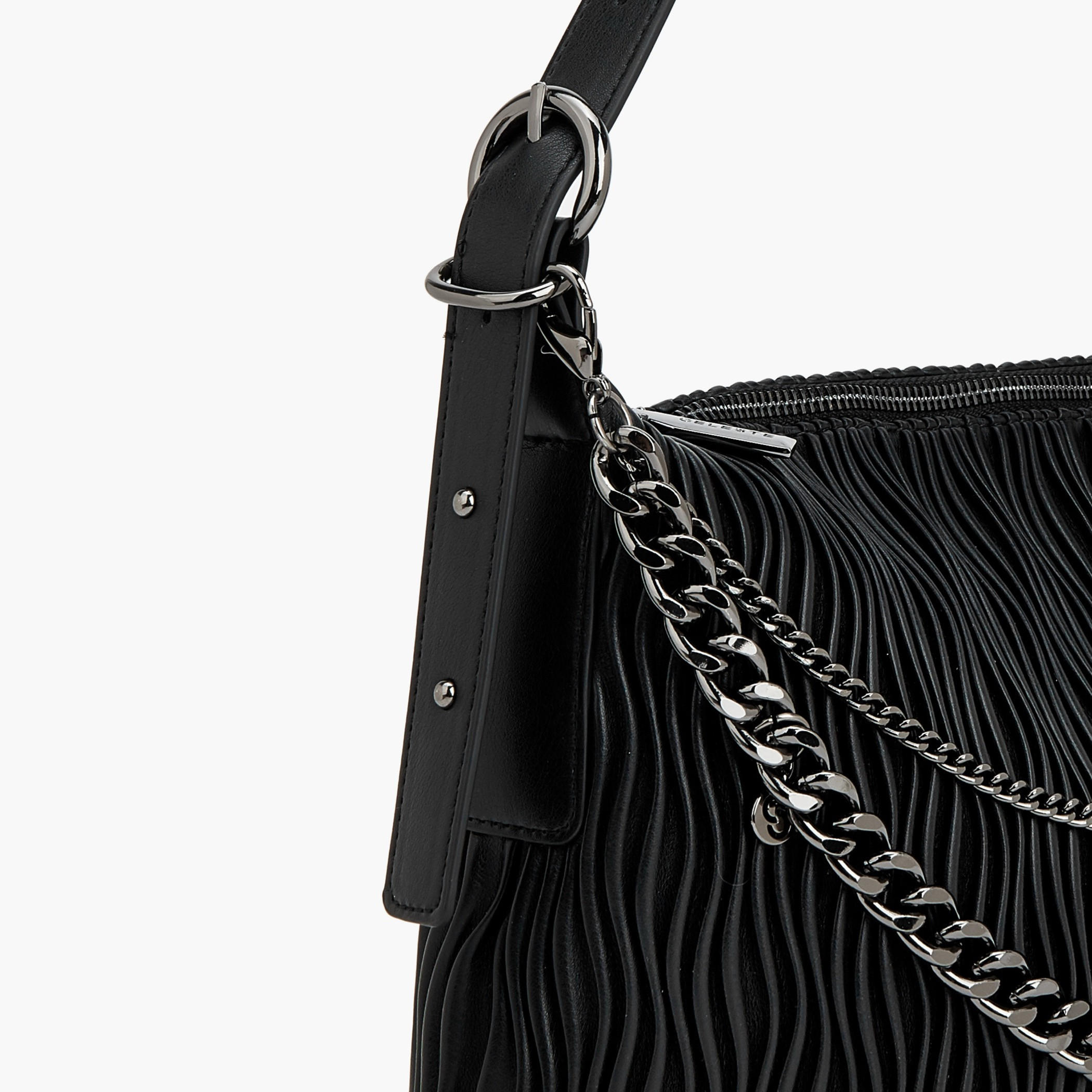 شنطة كتف بارزة الملمس بحزام قابل للتعديل من سيليست-women-bagsandwallets-handbags-image-5