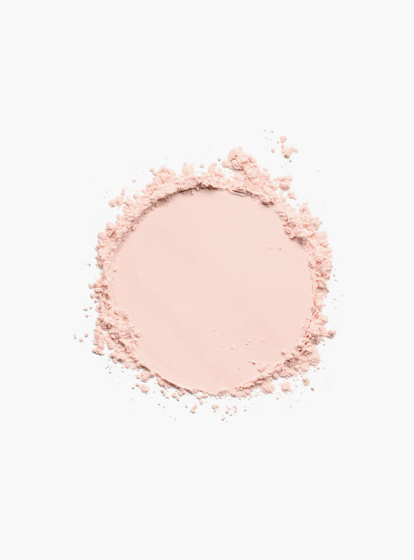 بودرة تثبيت شفافة ناعمة من إيسنس، 9 غرامات-beautyandpersonalcare-makeup-face-loosepowder-image-3
