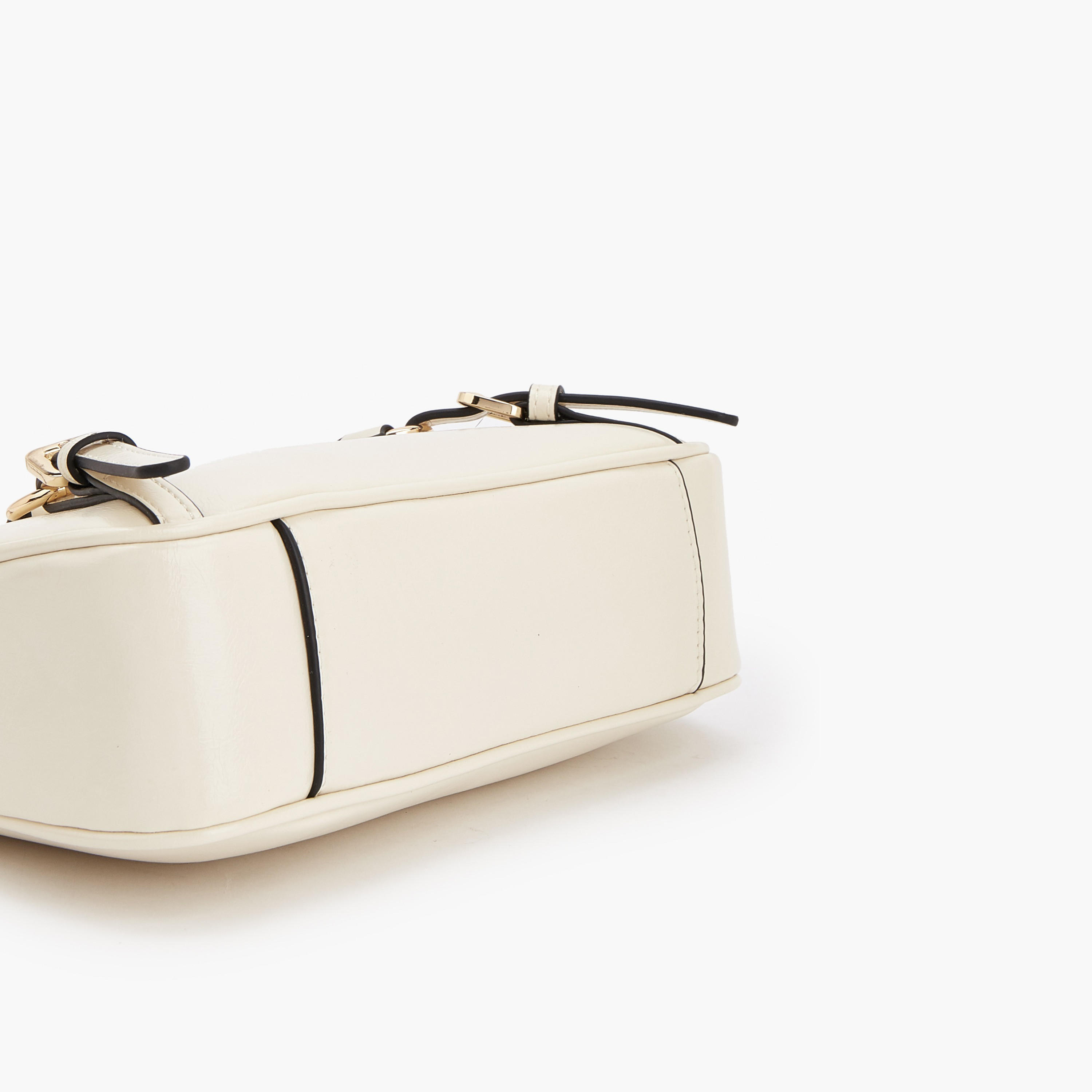 شنطة كروس بودي بحزام قابل للتعديل وتفاصيل إبزيم من سيليست-women-bagsandwallets-handbags-image-6