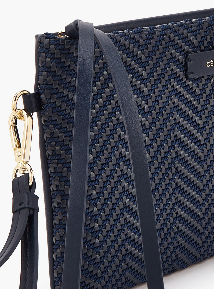 شنطة كلاتش بارزة الملمس بحزام معصم من سيليست-women-bagsandwallets-handbags-image-3