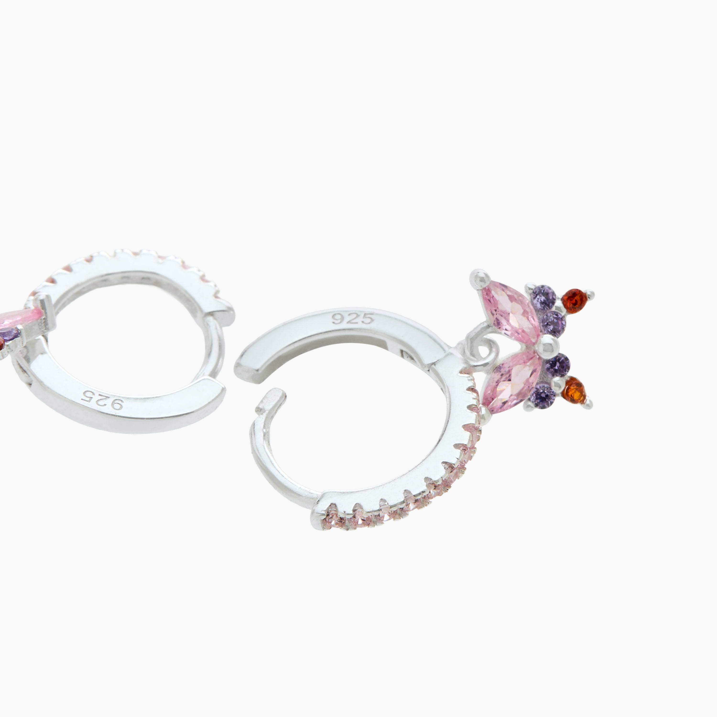 حلق طوق بلون فضي ودلاية فراشة-women-watchesandjewellery-jewellery-earrings-image-4