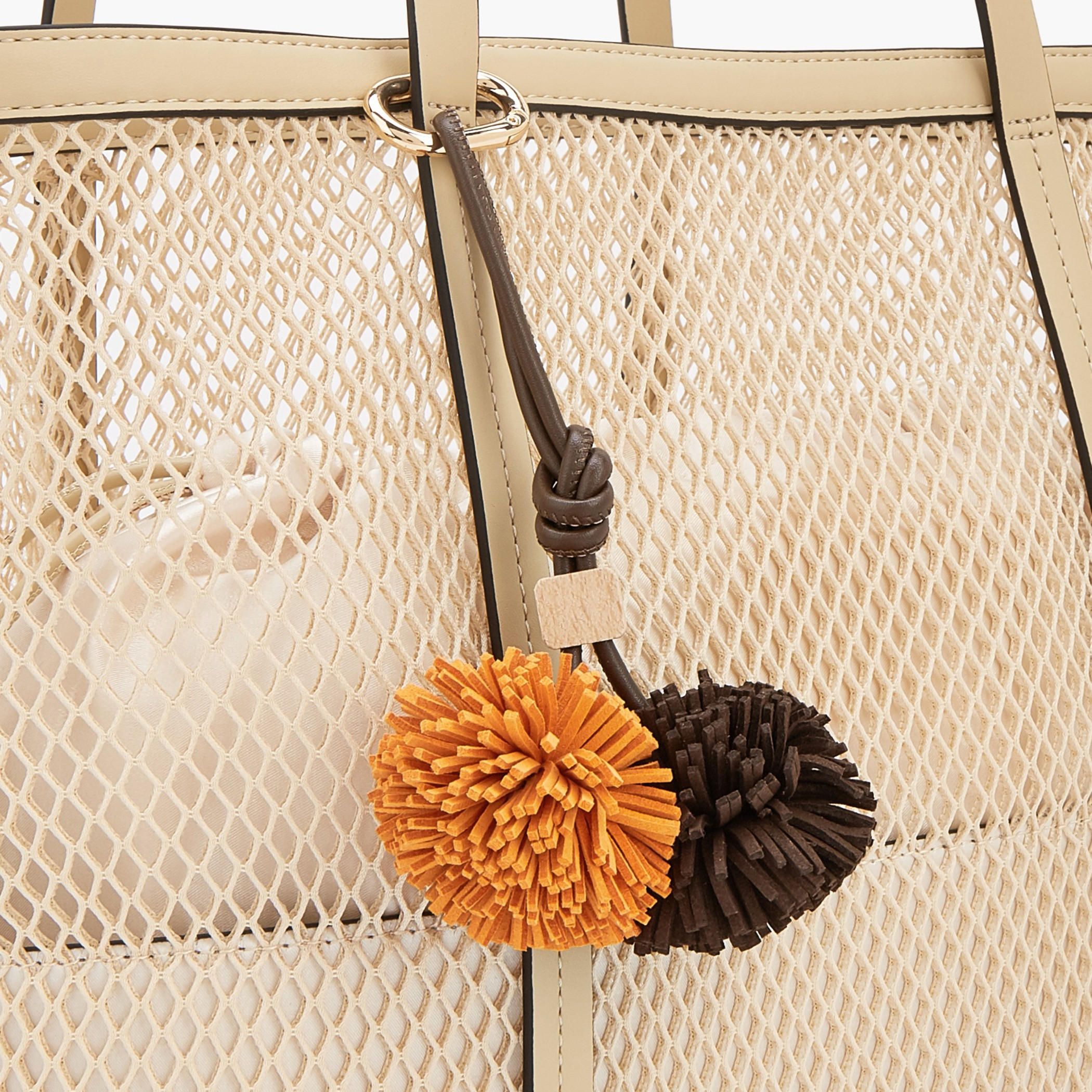 شنطة شوبر بارزة الملمس مع شنطة صغيرة بحزام إغلاق من سيليست-women-bagsandwallets-handbags-image-4