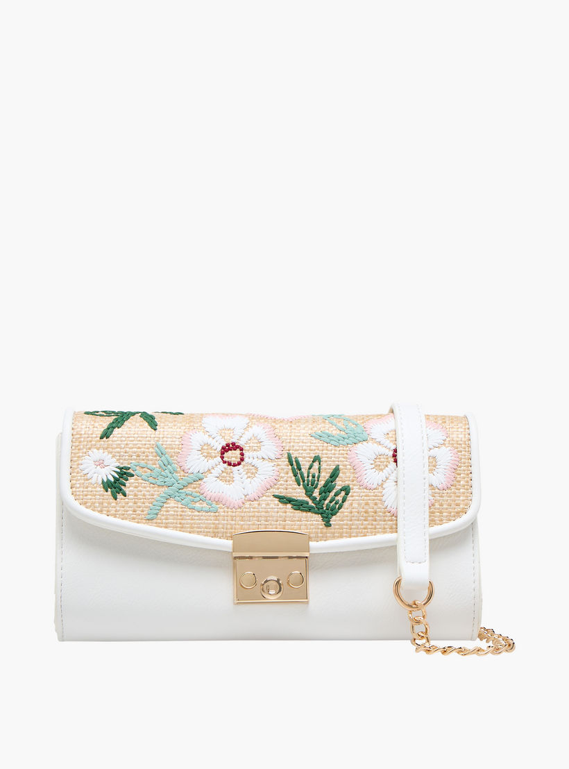 شنطة كروس بودي مطرزة بحزام سلسلة من ساشا-women-bagsandwallets-handbags-image-1