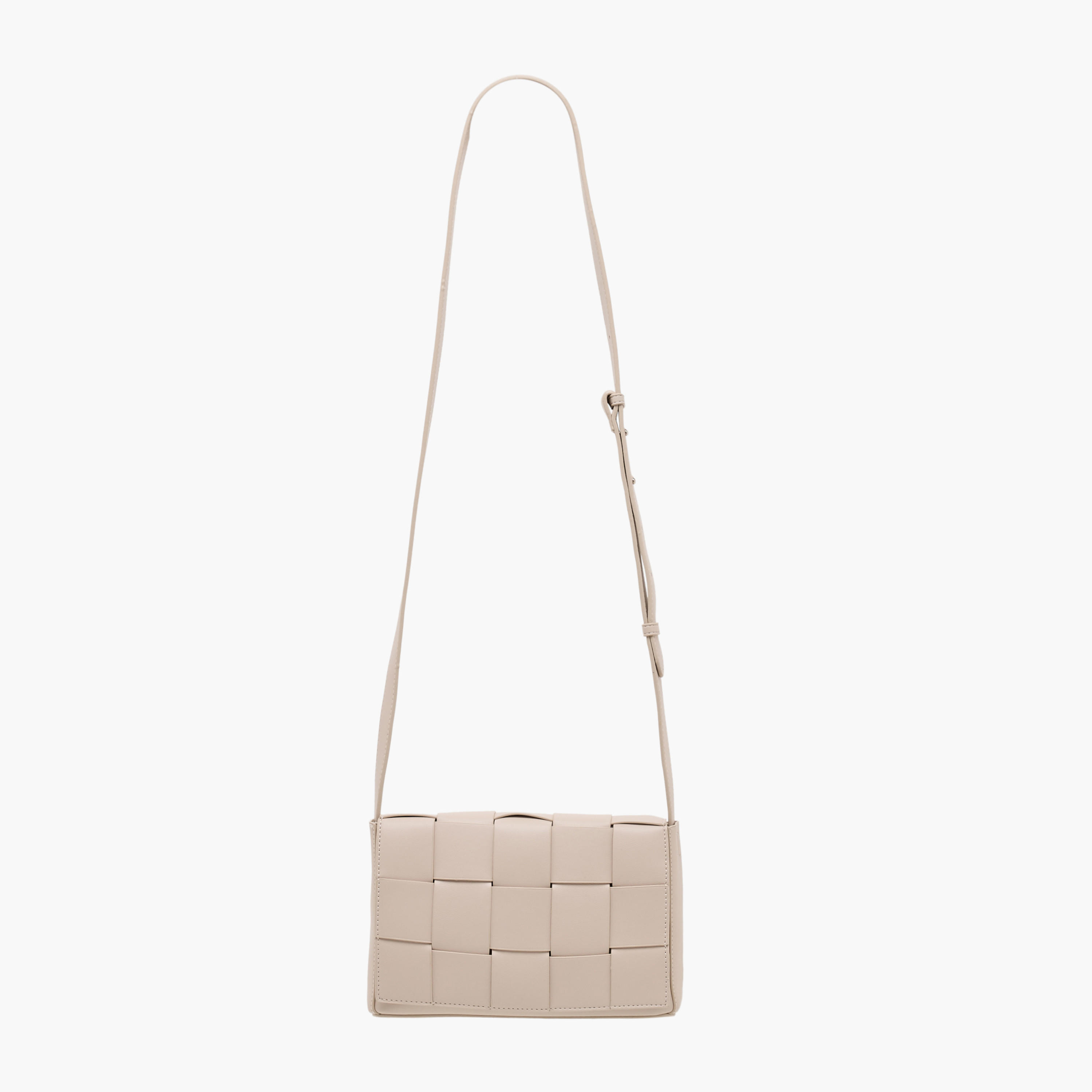 شنطة كروس بودي بارزة الملمس بحزام قابل للتعديل من ساشا-women-bagsandwallets-handbags-image-3