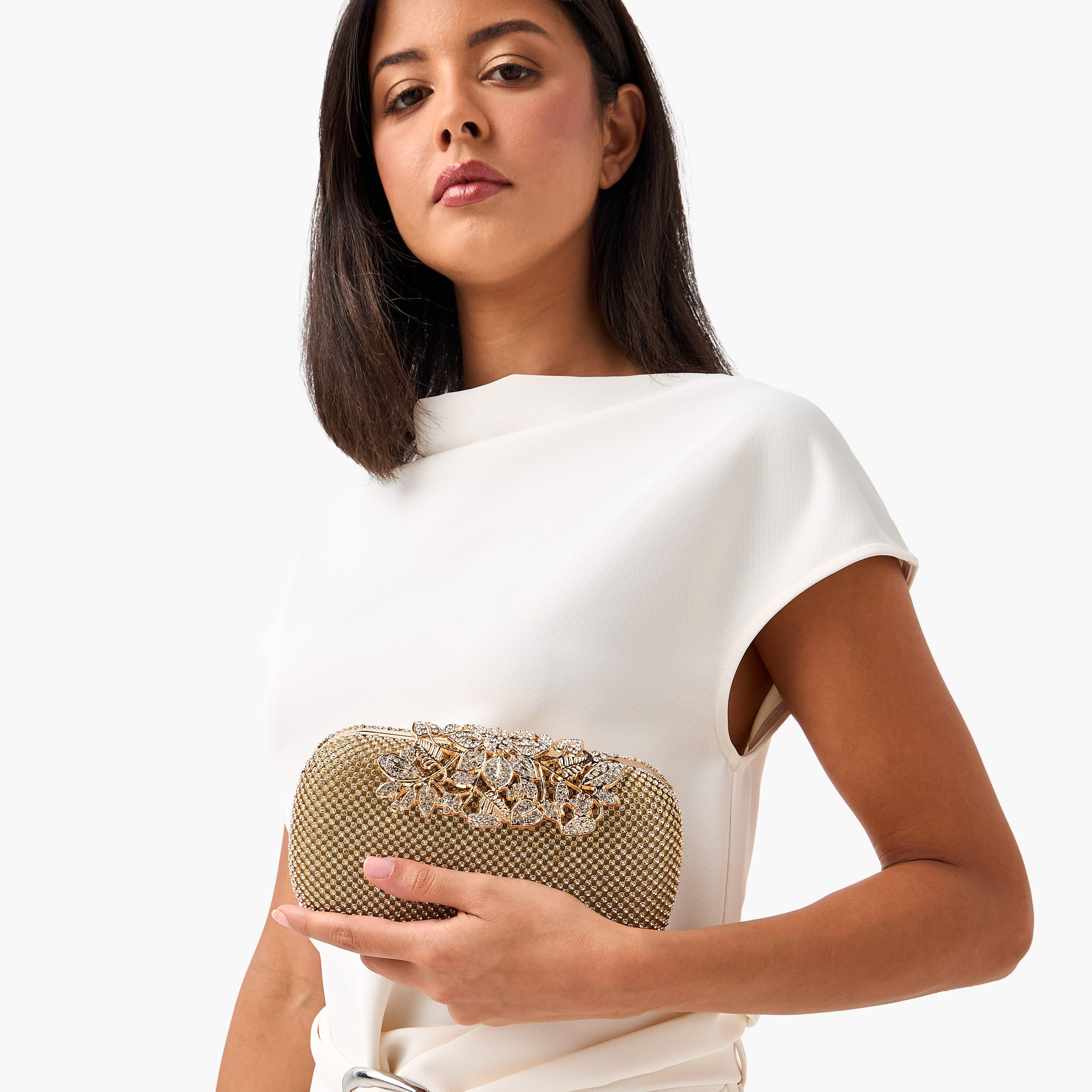 شنطة كلاتش مزينة بحزام سلسلة قابل للفصل من ساشا-women-bagsandwallets-handbags-image-8