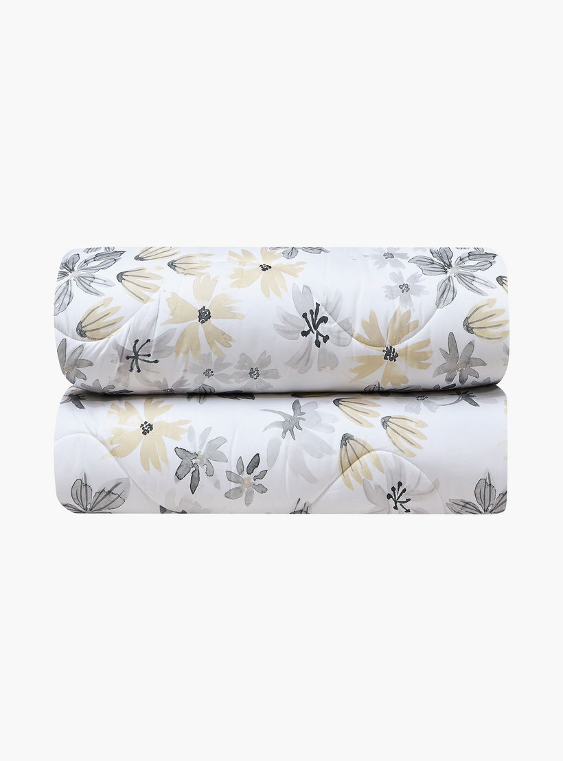 Lifestyle Queen Floral Print 4 Piece Reversible Comforter Set - 170x240cms-household-bedding-comfortersandbedspreads-comforters-image-3