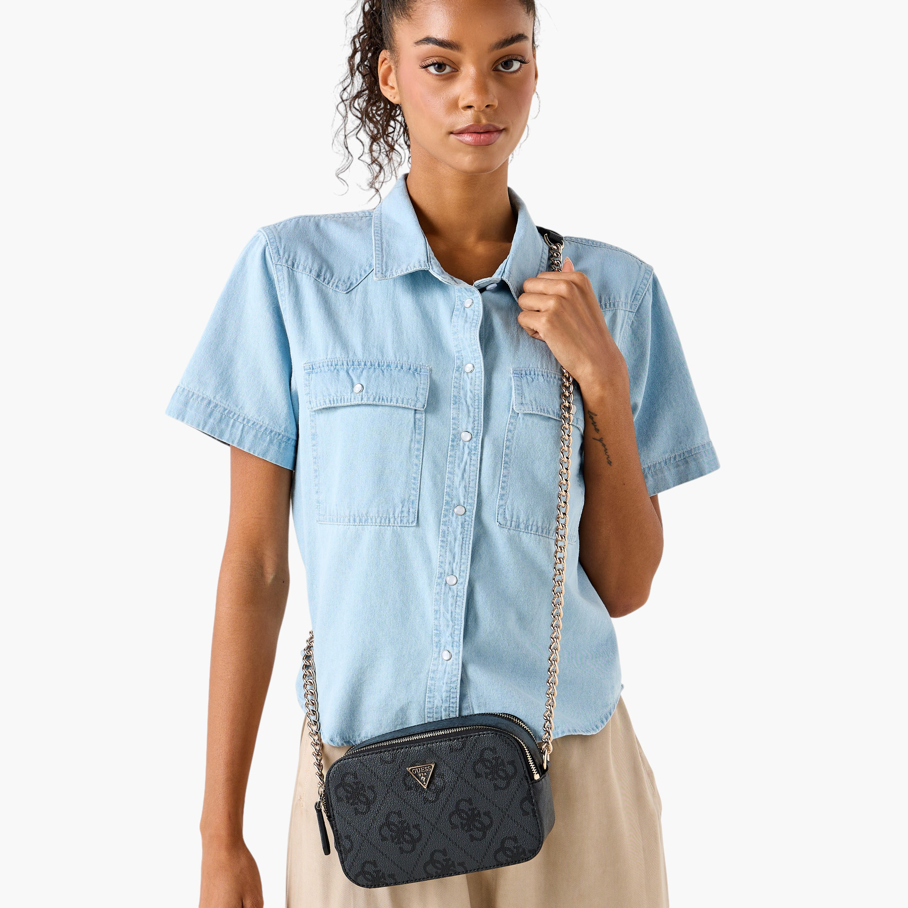 شنطة كروس بودي بحزام سلسلة وطبعات مونوجرام نويل II من جيس-women-bagsandwallets-handbags-image-2