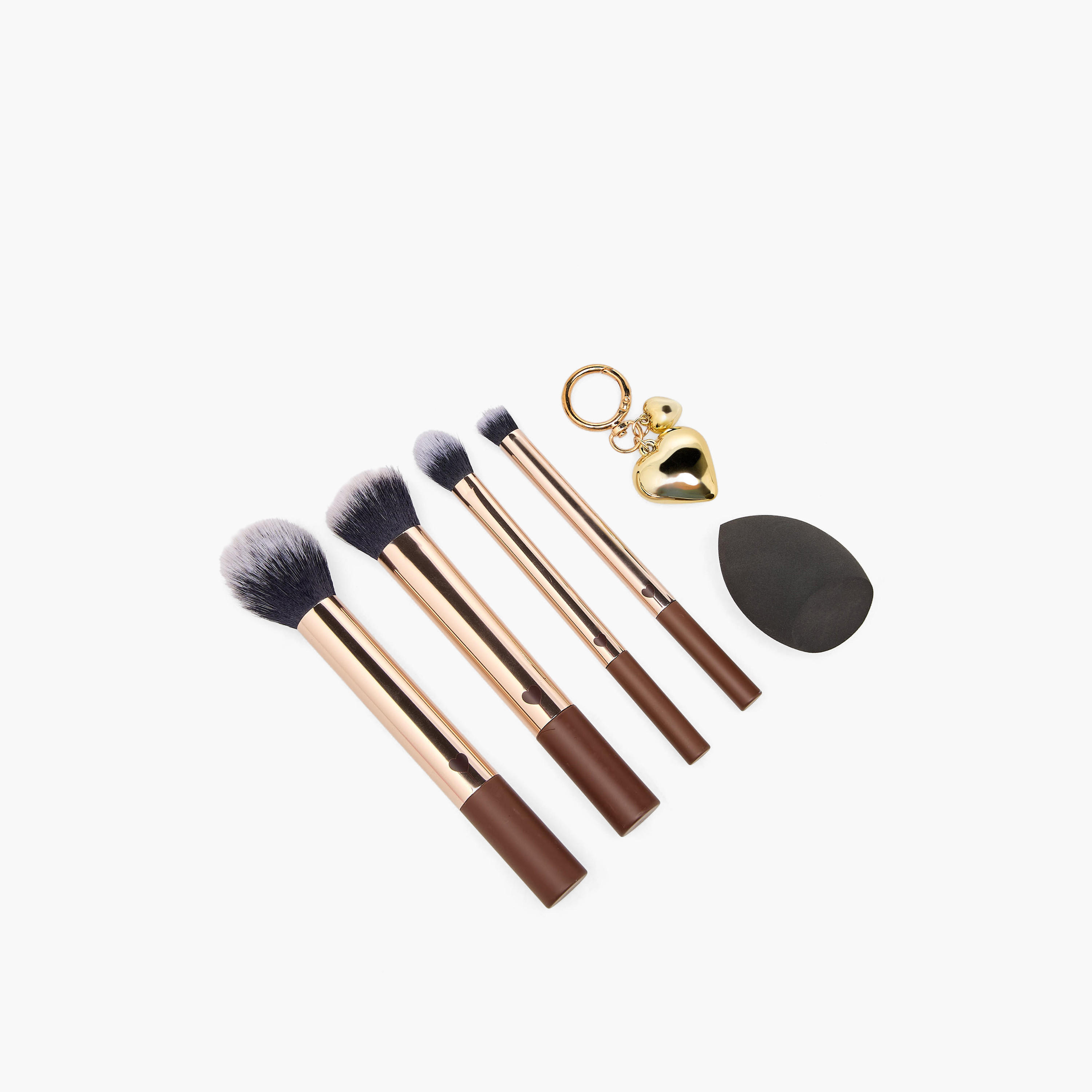 طقم فرش مكياج وإسفنج دمج 6 قطع من فايندز-beautyandpersonalcare-makeup-brushesandaccessories-brushes-image-1