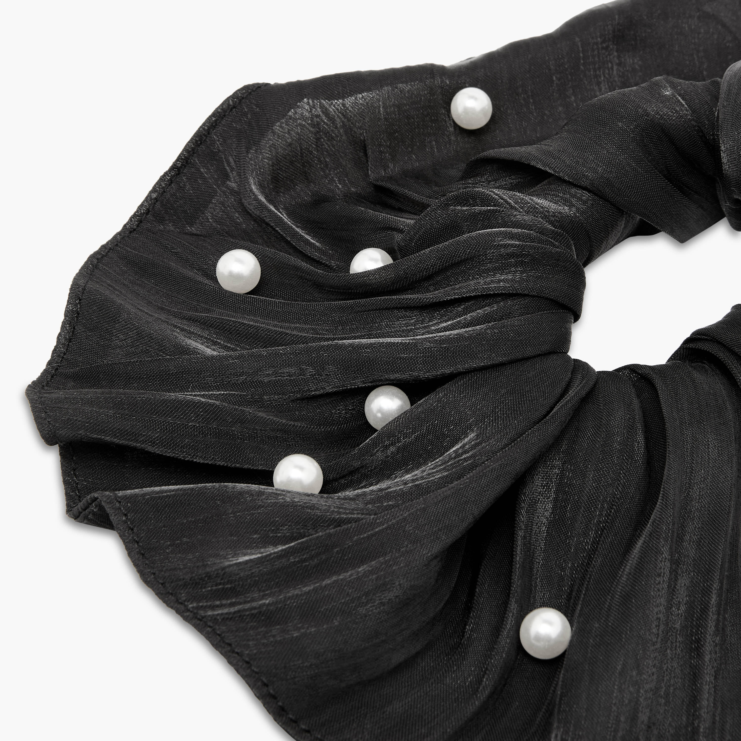 ربطة شعر بتزيينات لؤلؤ-women-hairaccessories-scrunchies-image-3