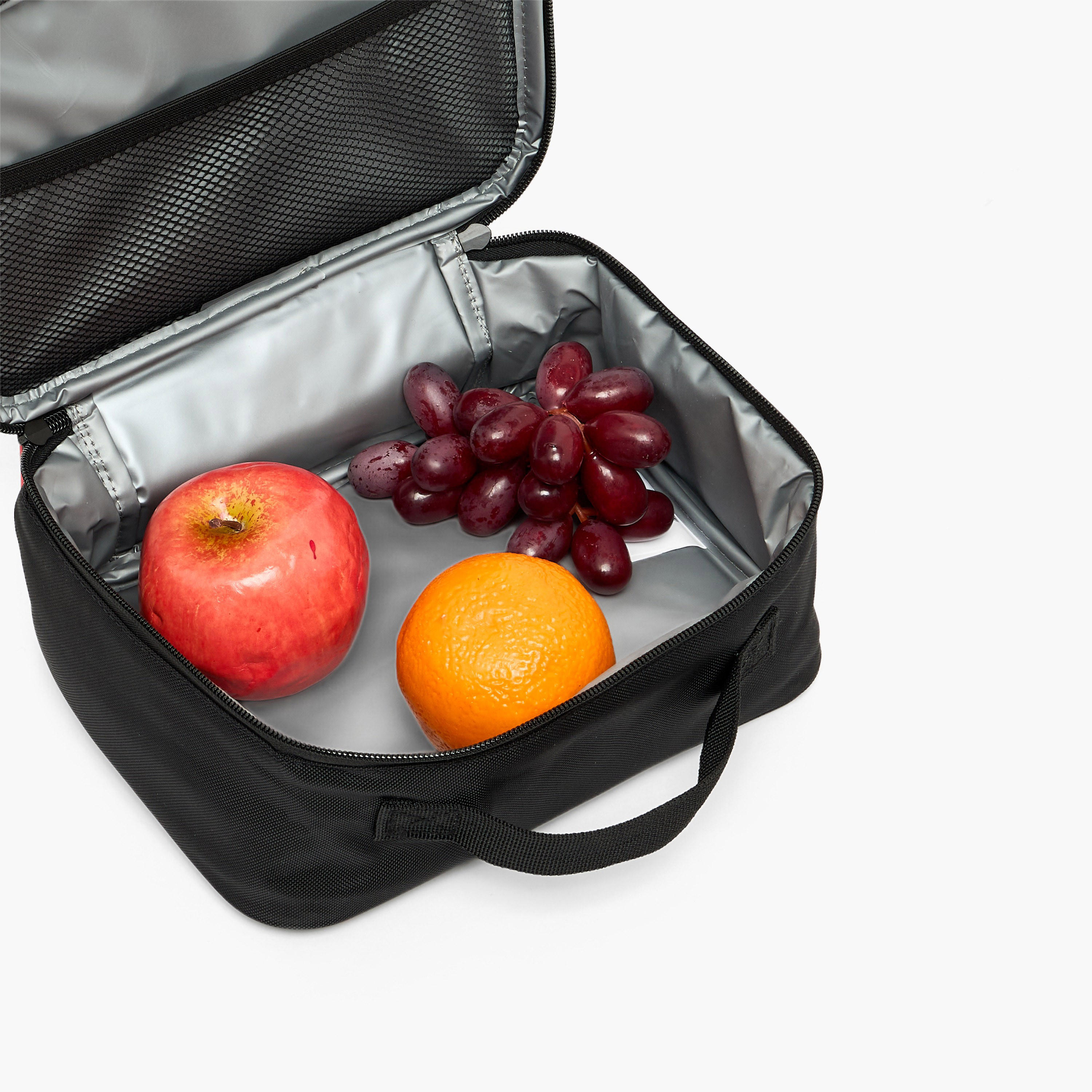 شنطة غداء بطبعات شعار ومقبض علوي للأولاد من دوكاتي - 5 لتر-school-lunchessentials-lunchbags-image-5
