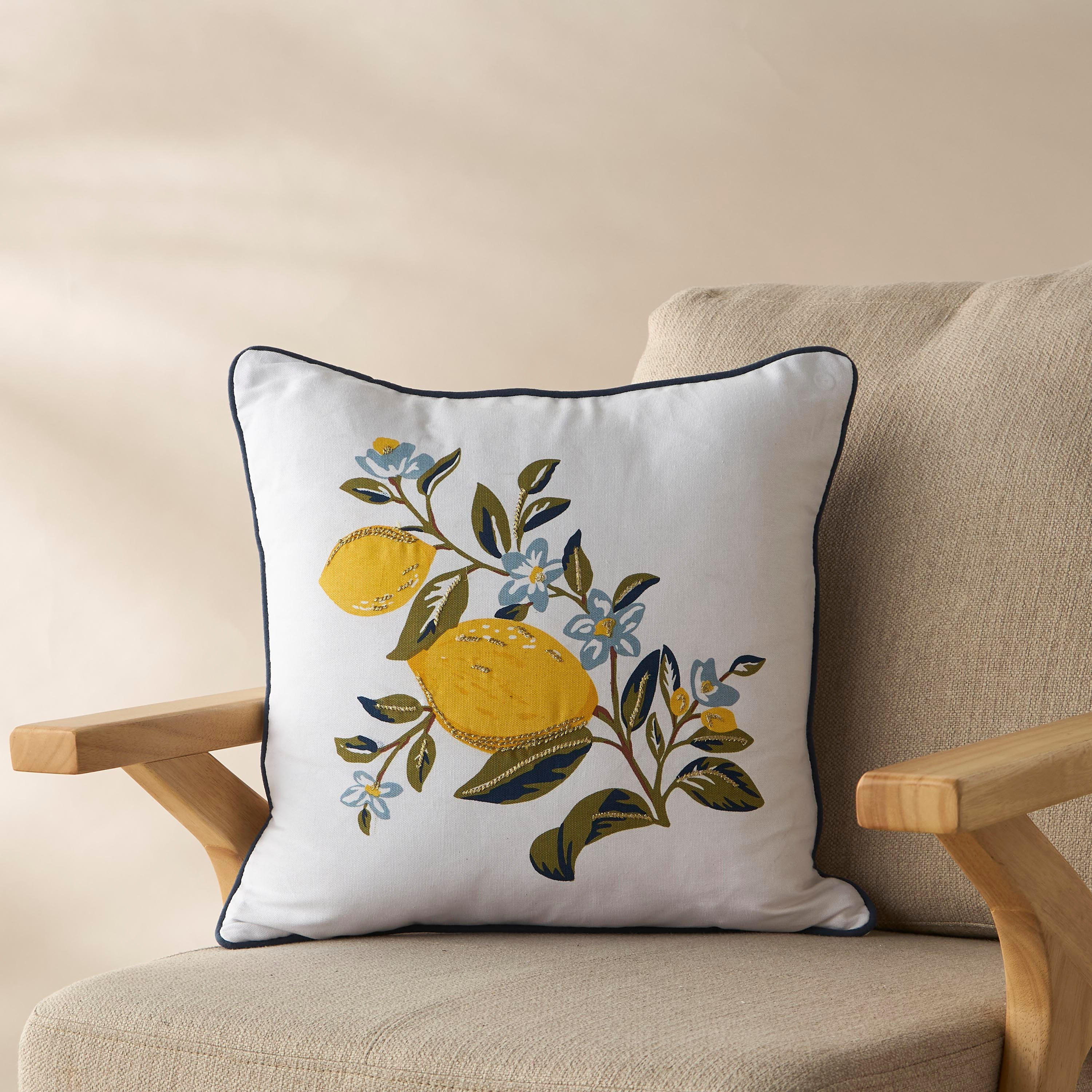 وسادة محشوة بطبعات ليمون - 45x45 سم-household-cushionsandthrows-filledcushions-decorativecushions-image-1