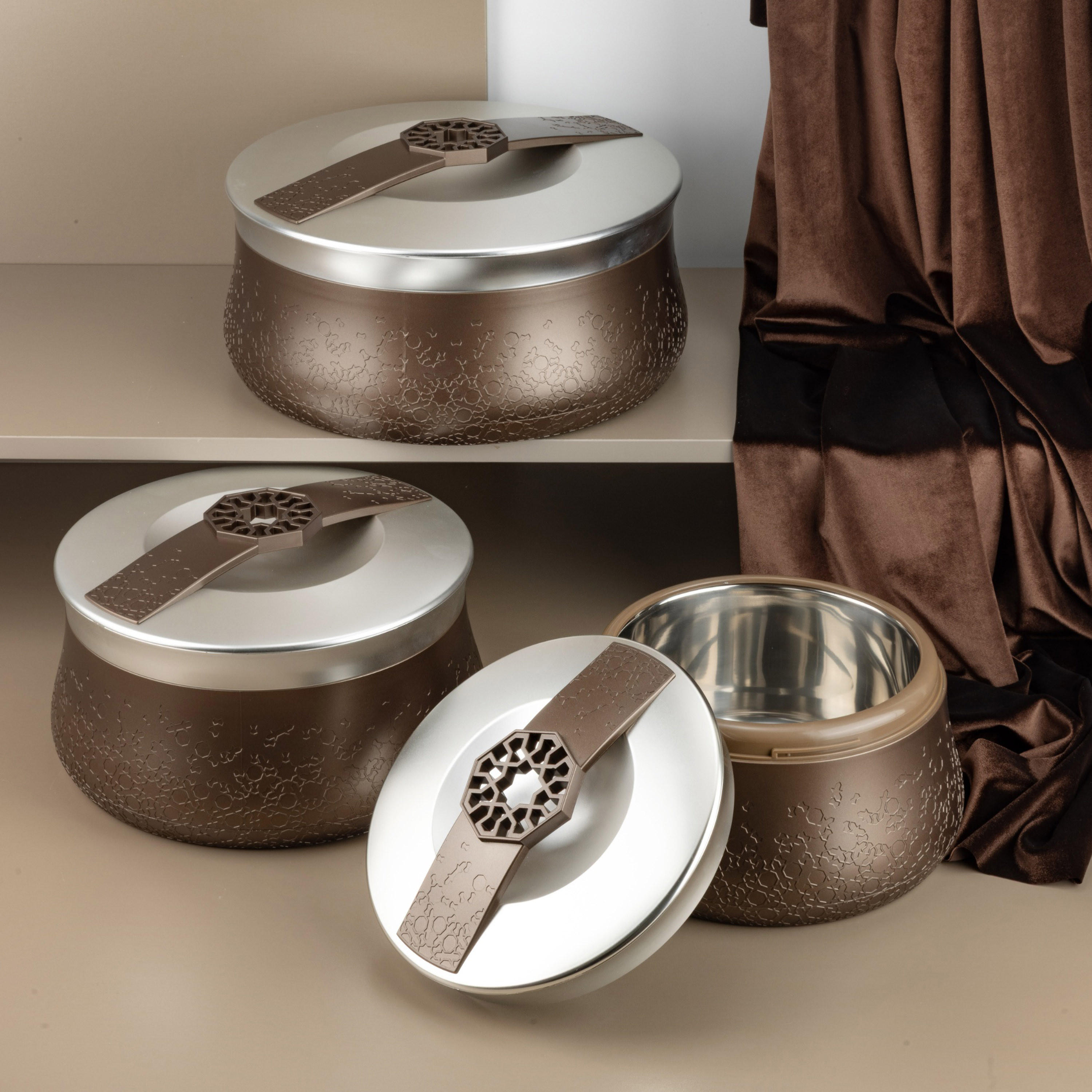 Textured Hotpot Set of 3-household-dining-serveware-foodwarmersandcasseroles-image-1