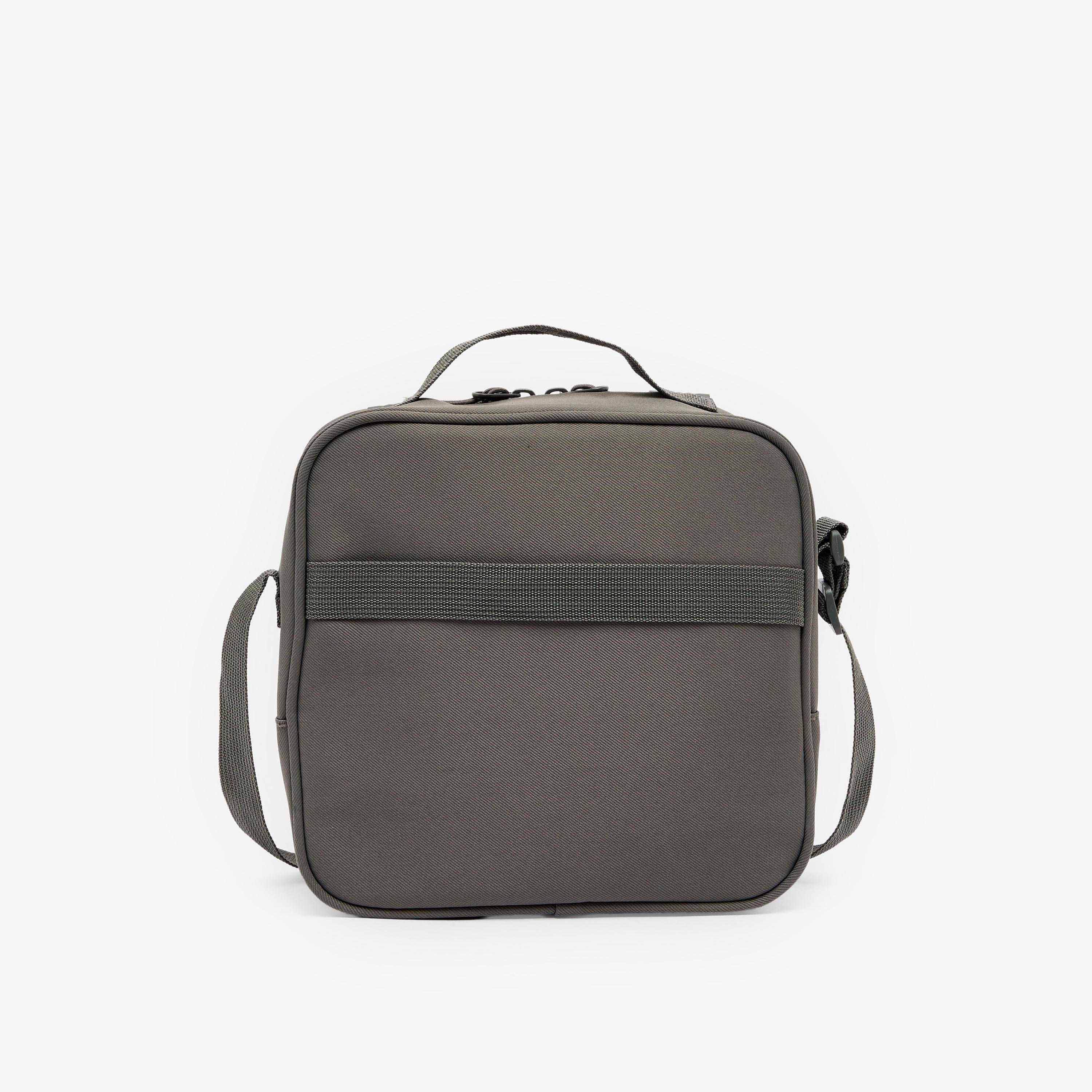 United Colors of Benetton Solid Lunch Bag for Boys 8-13 Years with Insulation-school-lunchessentials-lunchbags-image-8