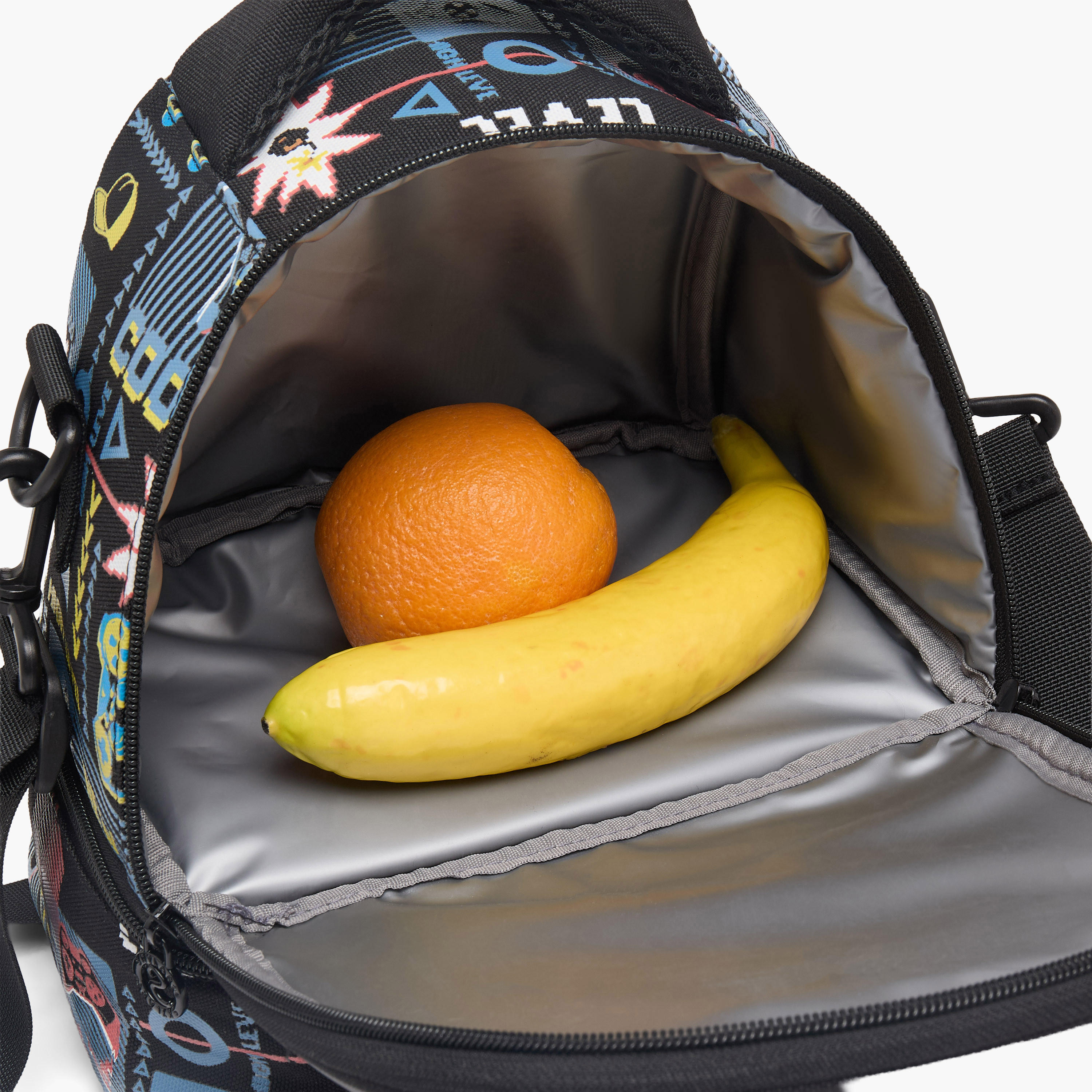 شنطة غداء بتصميم عازل وطبعات ألعاب للأولاد بعمر 5-8 سنوات من سكايلار-school-lunchessentials-lunchbags-image-5