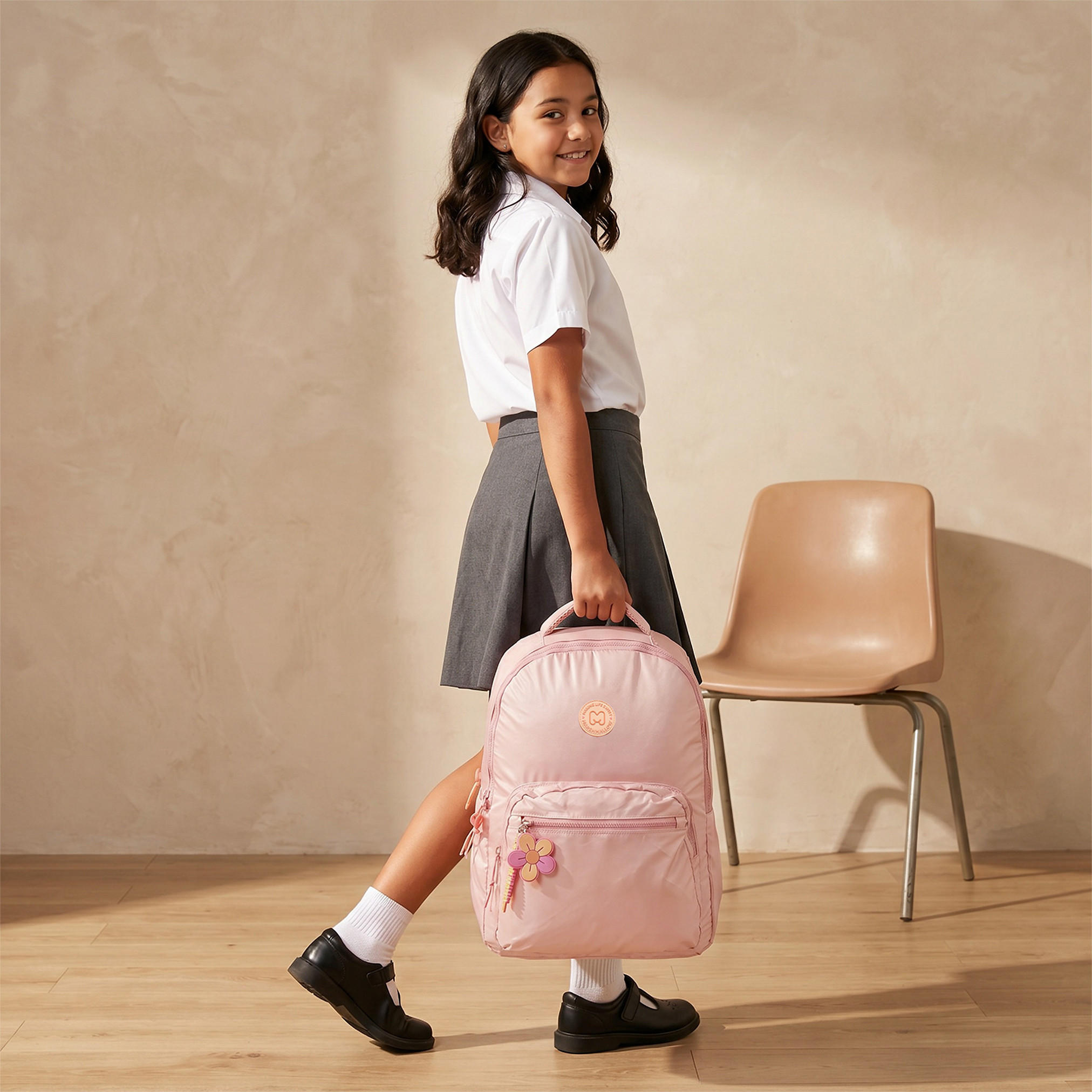 شنطة ظهر سادة بحمالات كتف مبطنة للبنات من 8-13 سنة من مارشميلو - 17 بوصة-school-bagsandbackpacks-backpacks-image-3
