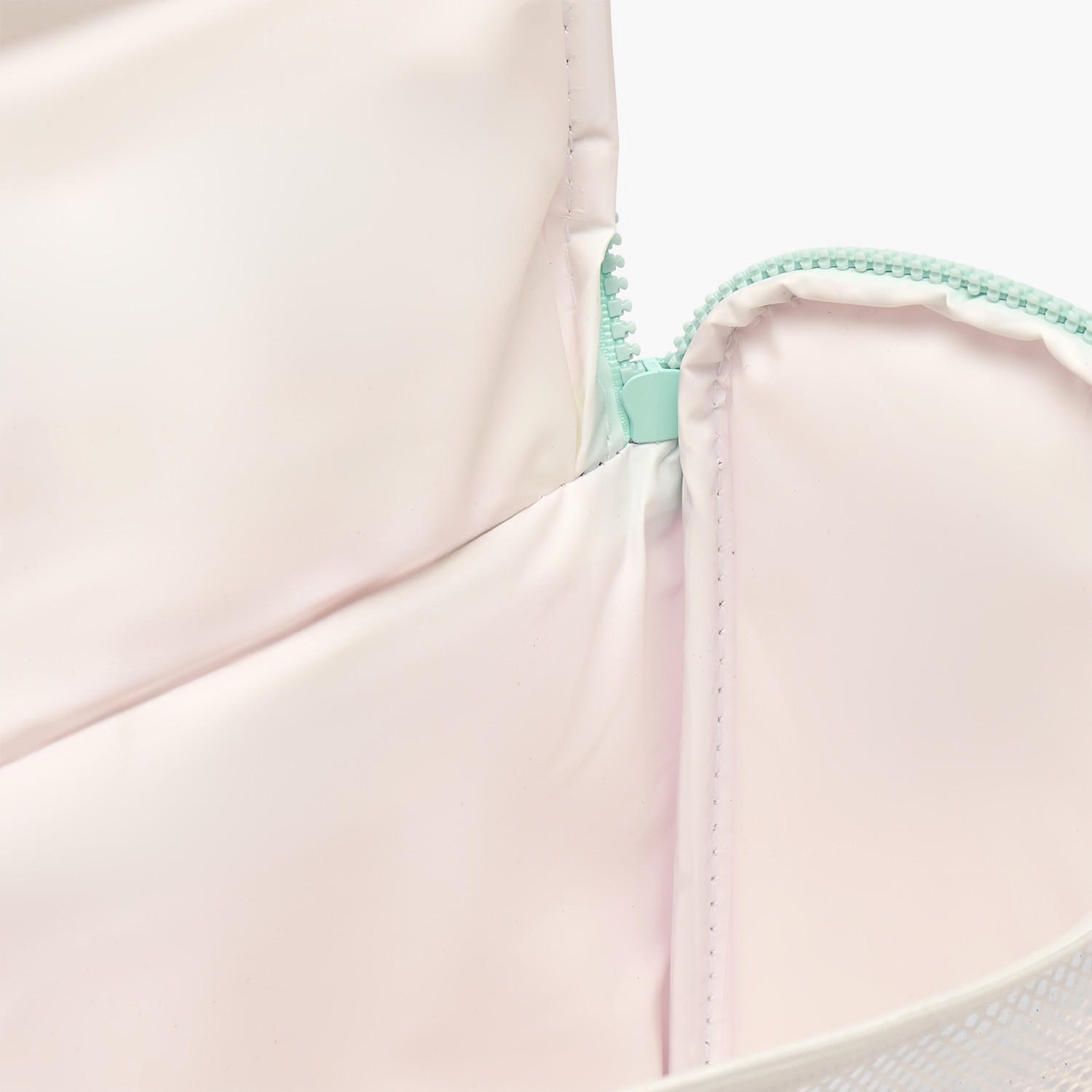 MARSHMALLOW Checked Lunch Bag for Girls 8-13 Years with Detachable Strap-school-lunchessentials-lunchbags-image-5