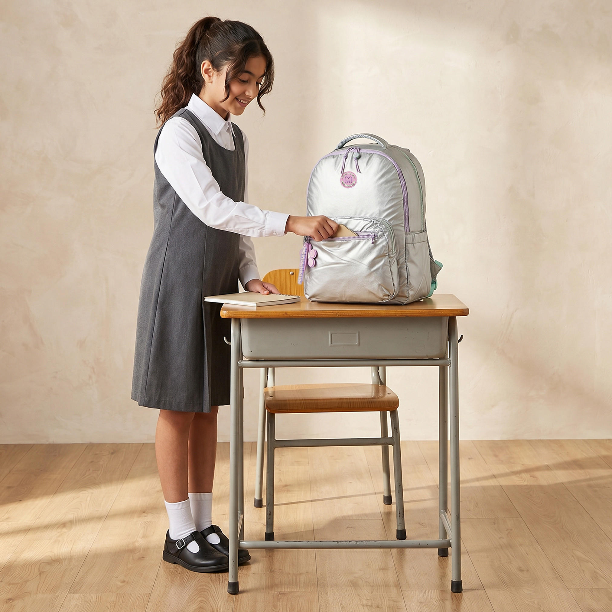 شنطة ظهر سادة بأحزمة كتف مبطنة للبنات بعمر 8-13 سنة من مارشميلو - 17 بوصة-school-bagsandbackpacks-backpacks-image-3