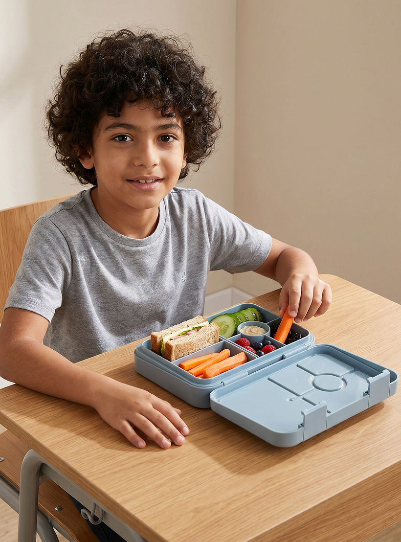 United Colors of Benetton Solid Lunch Box for Boys with Clip Lock Lid - 810 ml-school-lunchessentials-lunchboxes-image-3