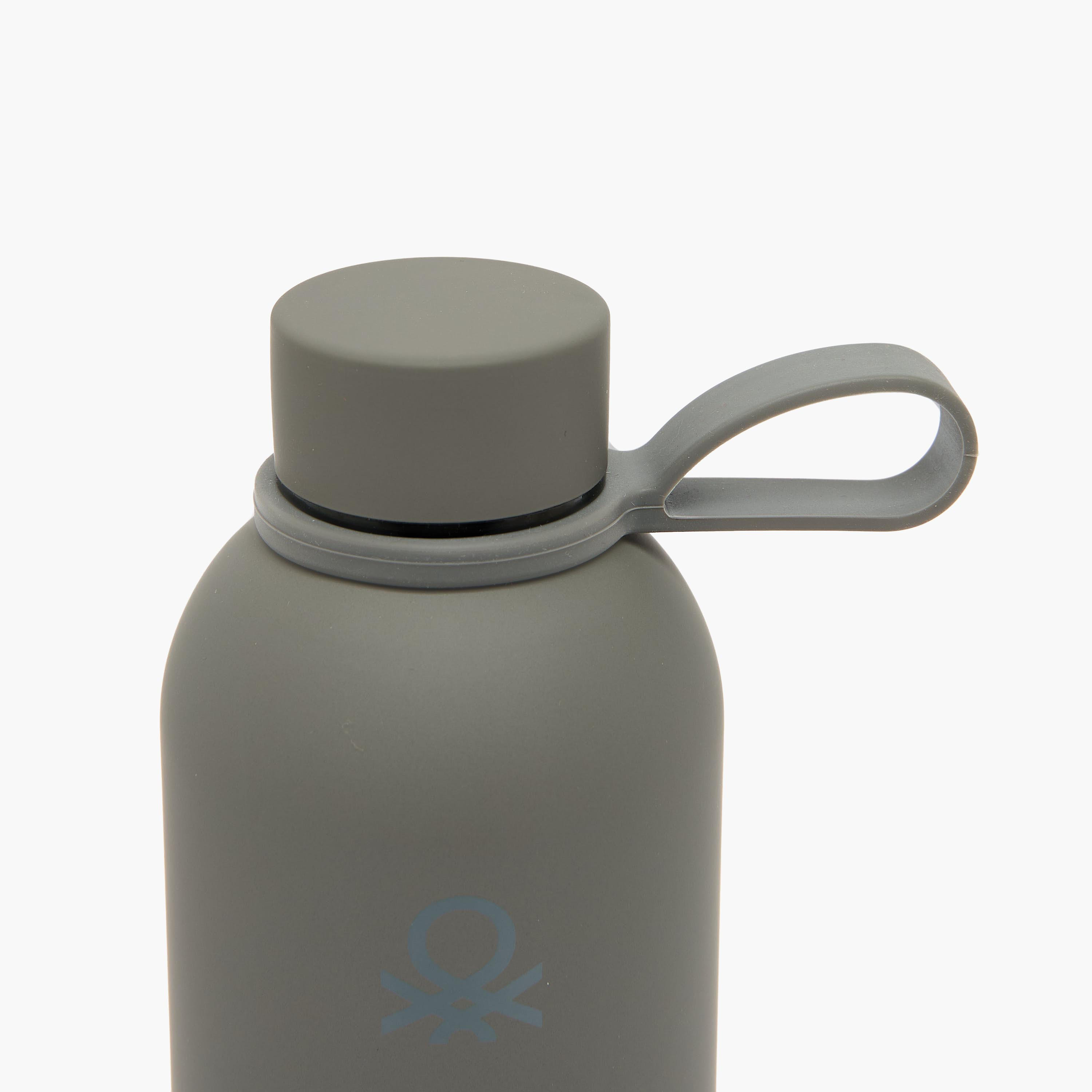 United Colors of Benetton Solid Stainless Steel Water Bottle with Loop Handle - 500 ml-school-waterbottles-image-4