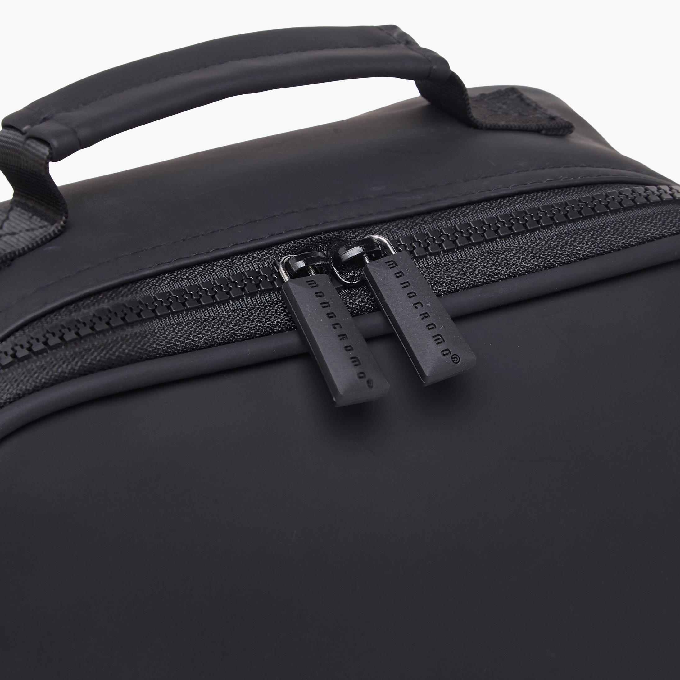 Monocromo Solid Lunch Bag for Boys 8-13 Years with Adjustable Strap-school-lunchessentials-lunchbags-image-5