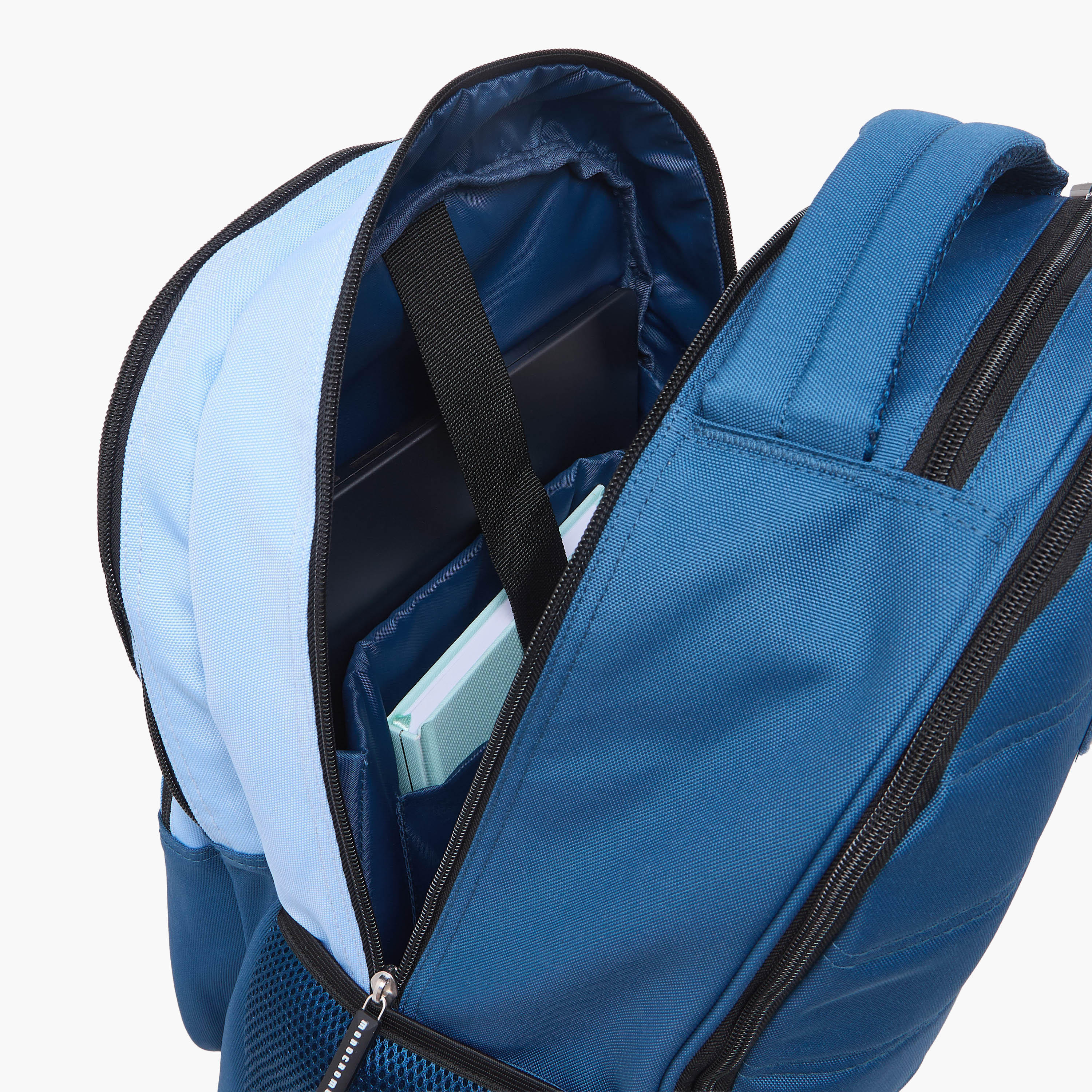 Monocromo Ombre Trolley Bag for Boys 8-13 Years with Retractable Handle - 19 inches-school-bagsandbackpacks-trolleybags-image-5