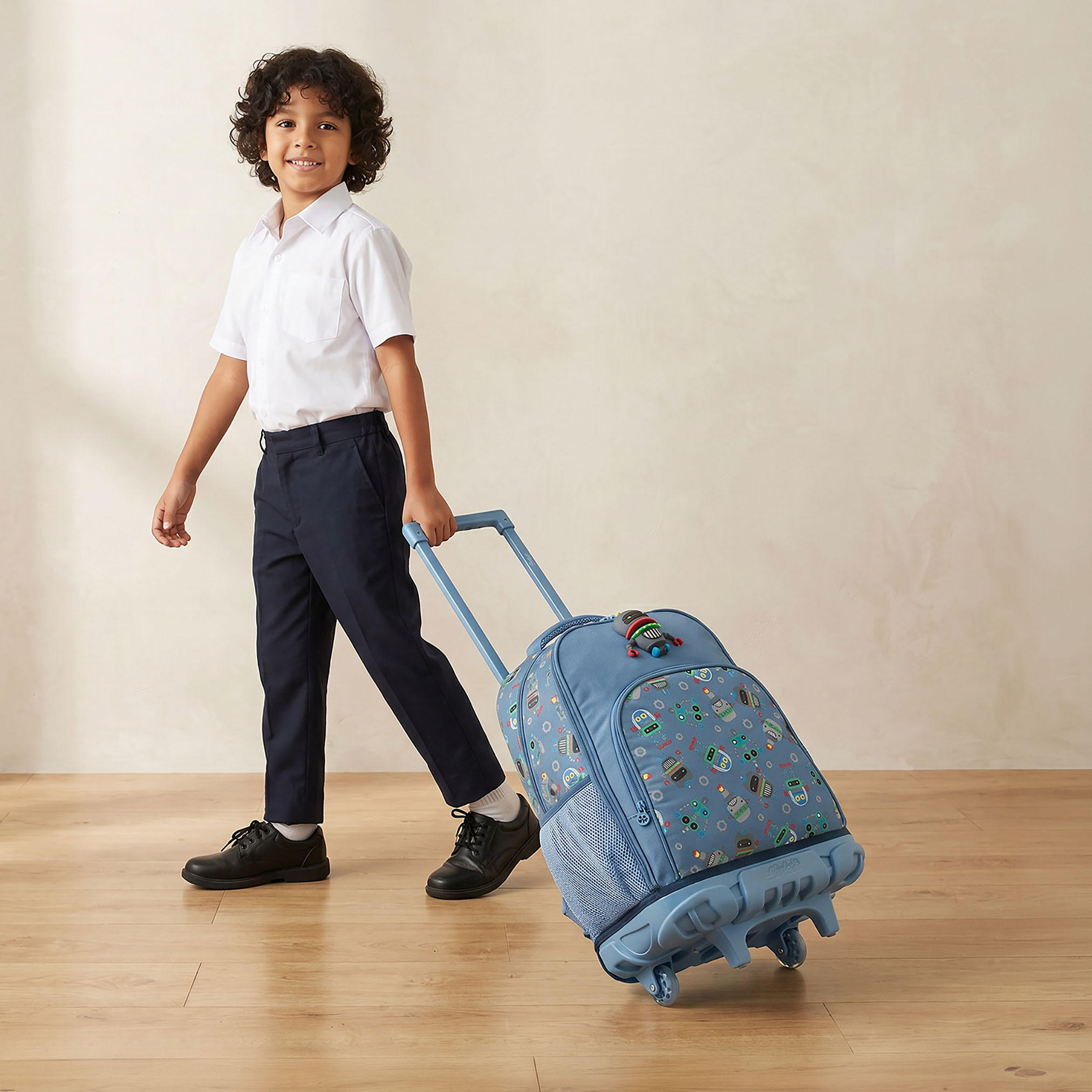 Skylar Robot Print Trolley Bag for Boys 8-13 Years Retractable Handle - 17 inches-school-bagsandbackpacks-trolleybags-image-3