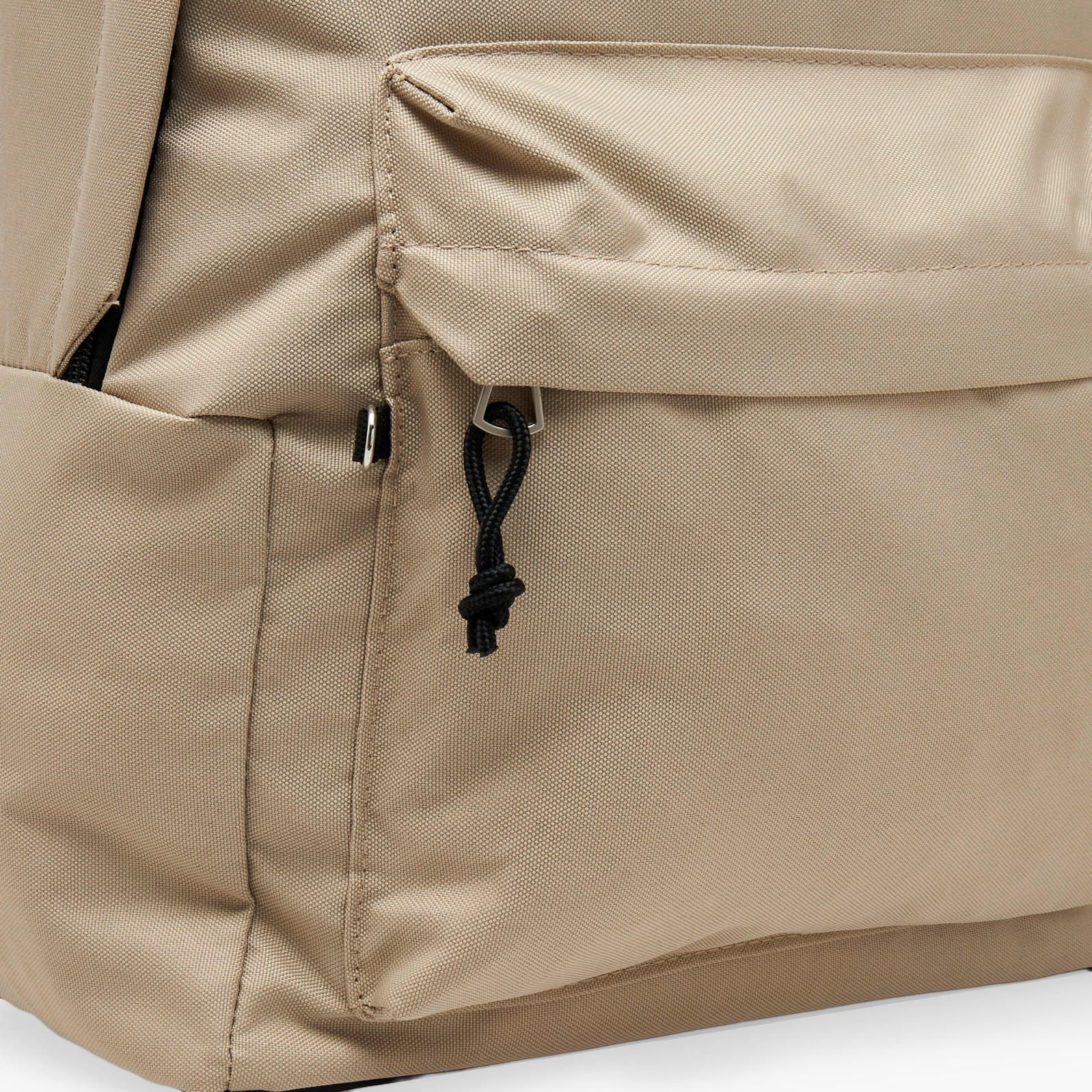 شنطة ظهر بزخارف شعار وأحزمة كتف مبطنة 8 - 13 سنة من بيبي جينز آريس - 18 بوصة-school-bagsandbackpacks-backpacks-image-6