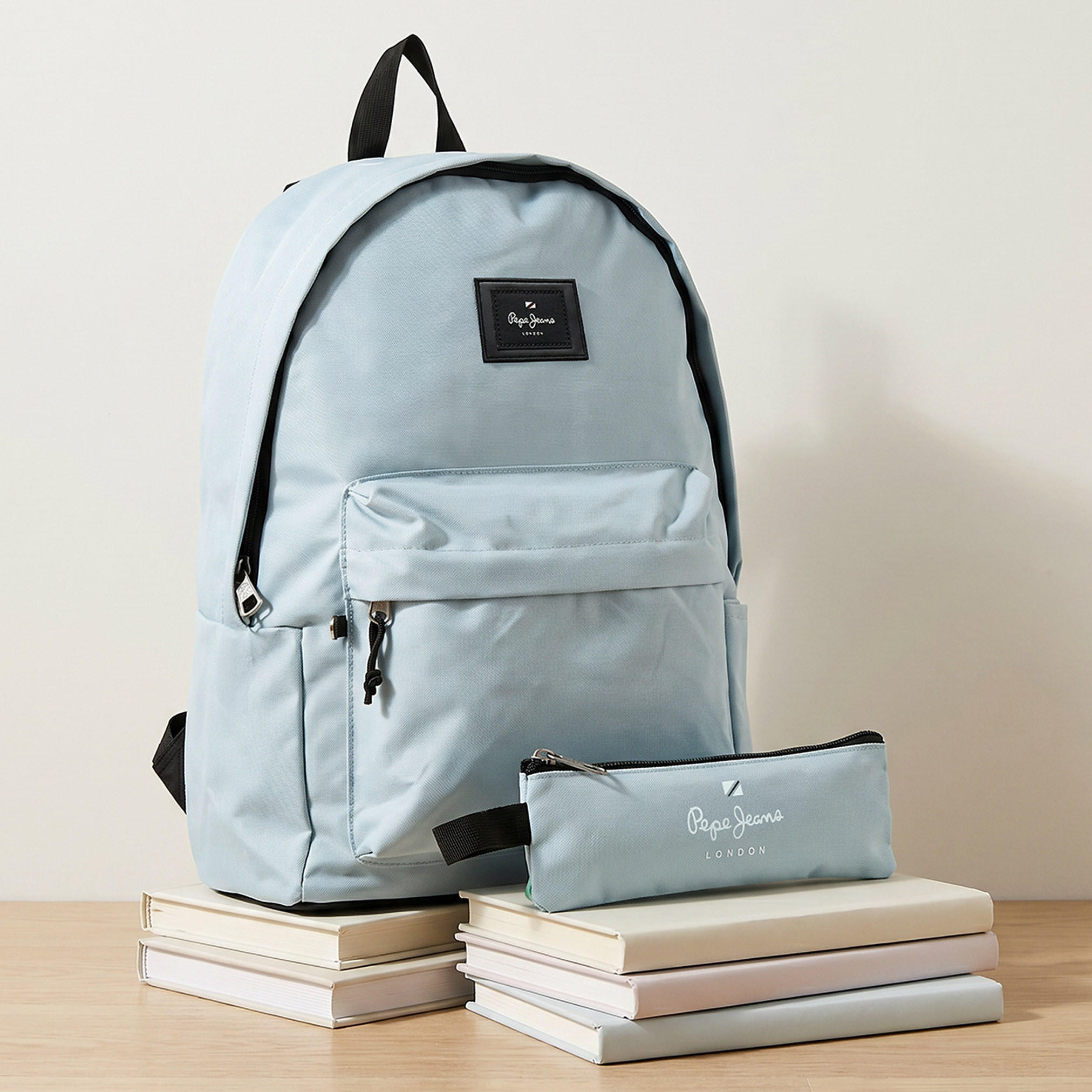 شنطة ظهر بطبعة شعار أريس للبنات من 8-13 سنة مع مقلمة - 18 بوصة من بيبي جينز-school-bagsandbackpacks-backpacks-image-1