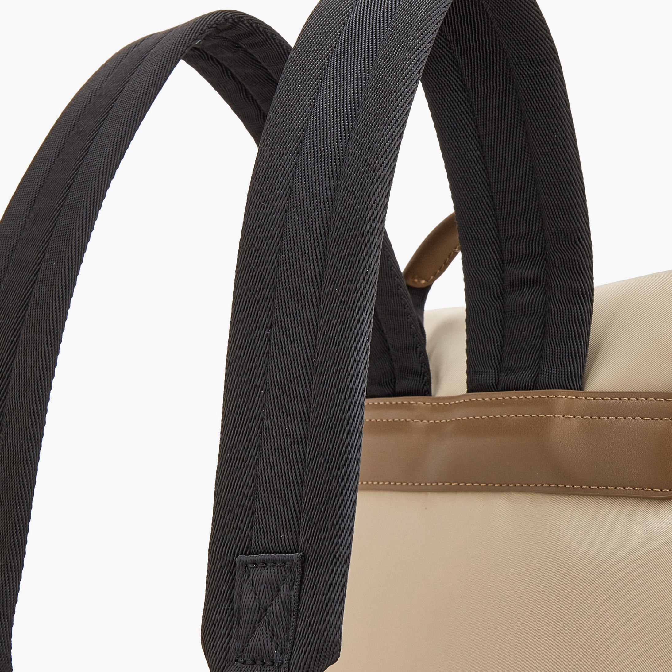 شنطة ظهر بأحزمة كتف قابلة للتعديل وطبعات الشعار من لي كوبر-school-bagsandbackpacks-backpacks-image-2