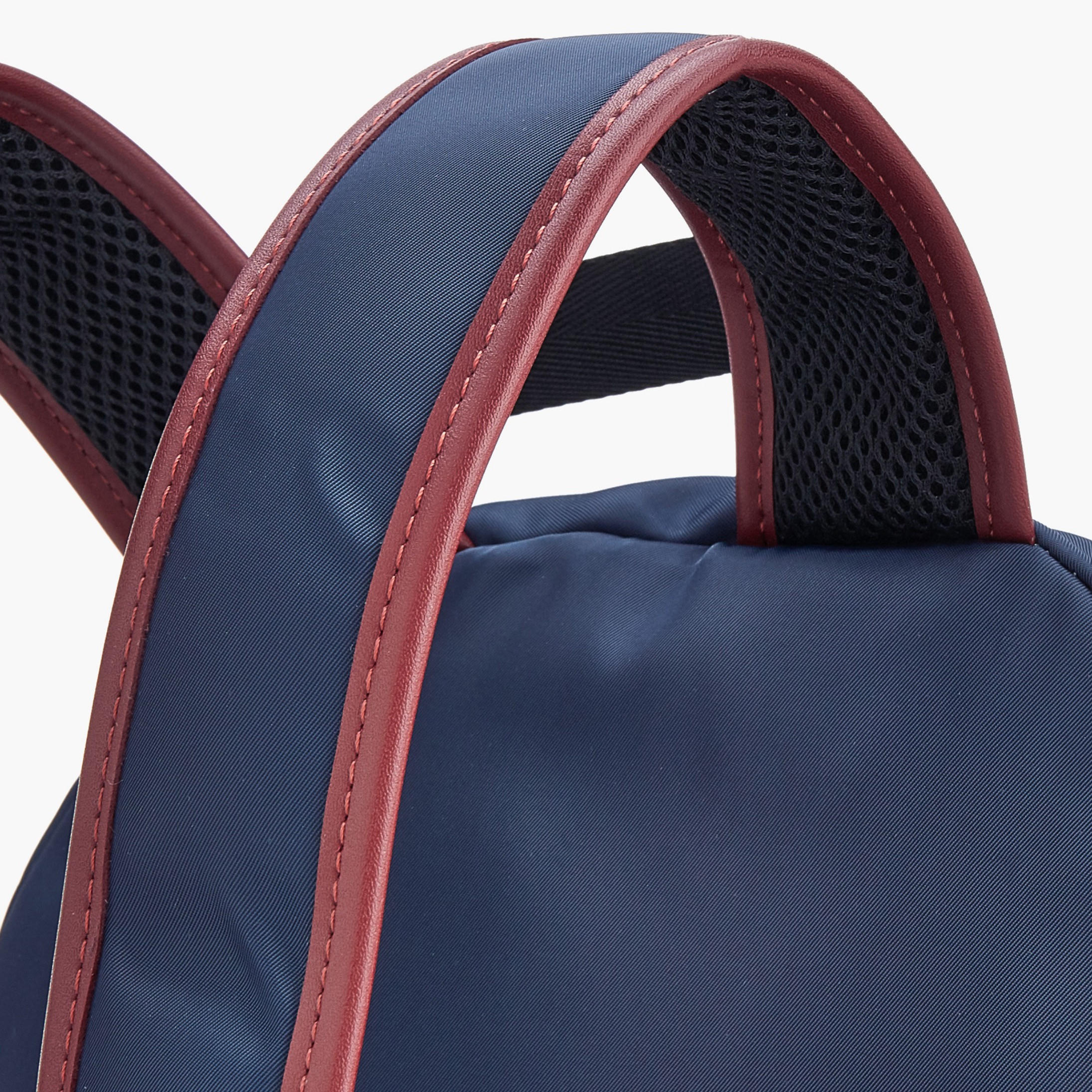شنطة ظهر بجيب أمامي وطبعات الشعار من لي كوبر-school-bagsandbackpacks-backpacks-image-6