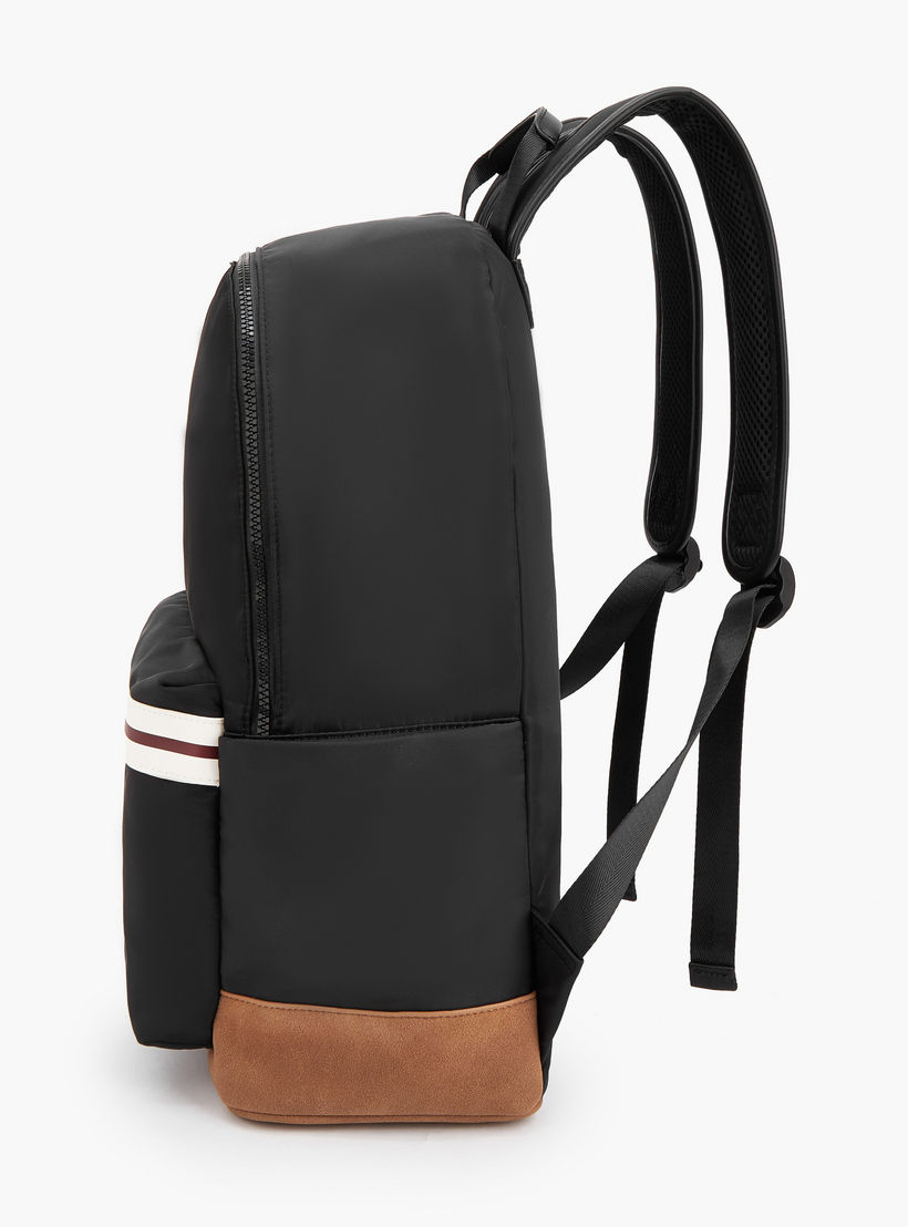 شنطة ظهر بأحزمة كتف قابلة للتعديل وطبعات الشعار من لي كوبر-school-bagsandbackpacks-backpacks-image-5