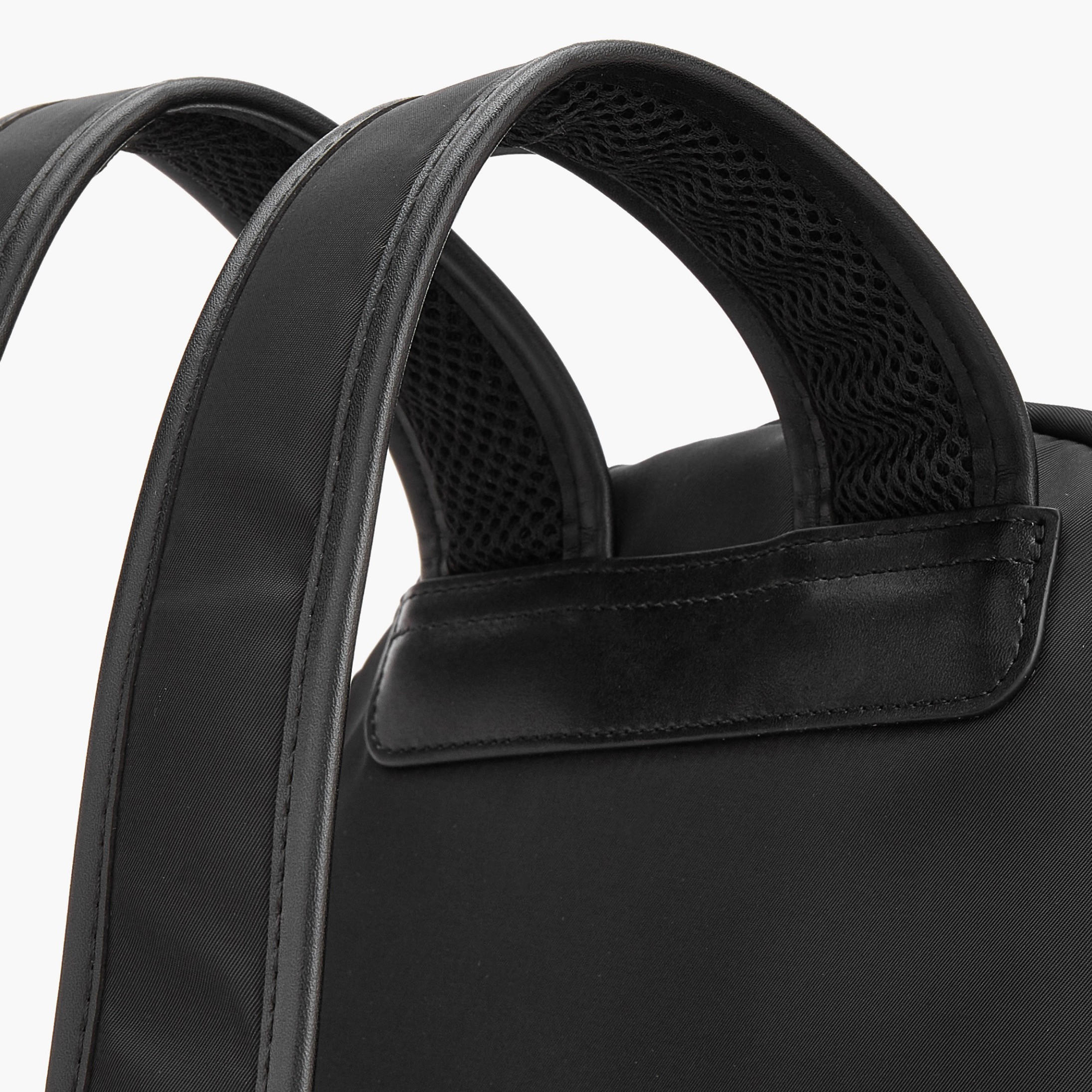 شنطة ظهر بأحزمة كتف قابلة للتعديل وطبعات الشعار من لي كوبر-school-bagsandbackpacks-backpacks-image-2
