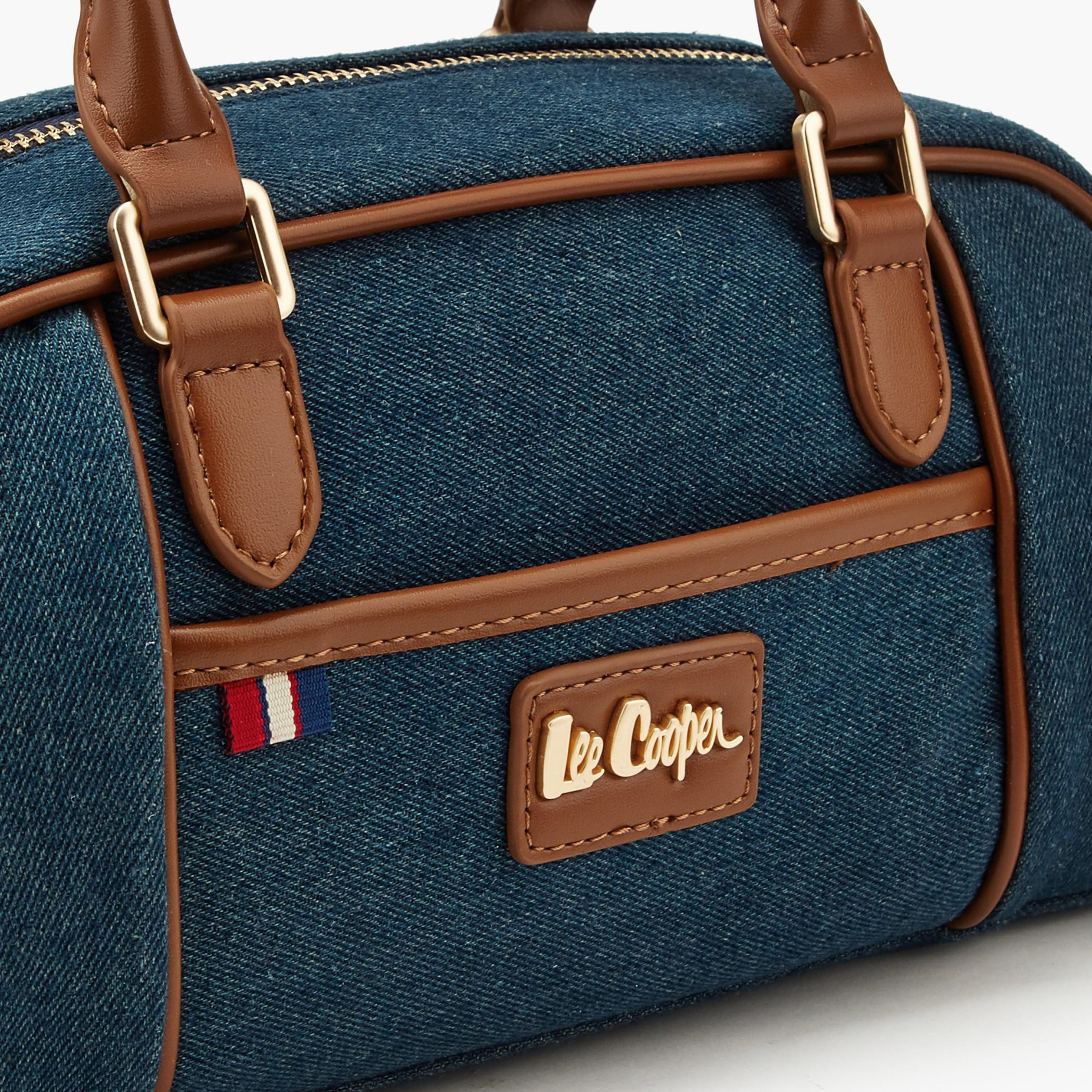 شنطة كروس بودي دينم بحزام قابل للفصل من لي كوبر-women-bagsandwallets-handbags-image-5