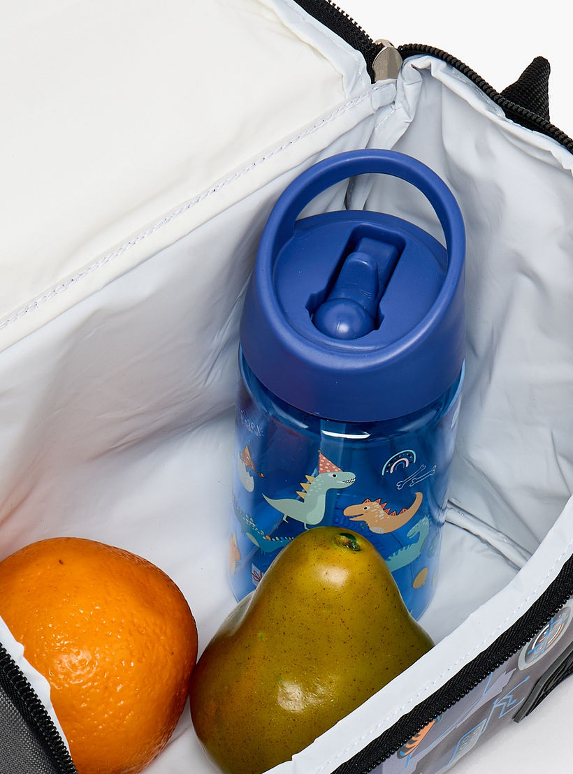 شنطة غداء عازلة للحرارة للأولاد سن 5-8 سنوات بطبعات من سامي ستوديو-school-lunchessentials-lunchbags-image-4