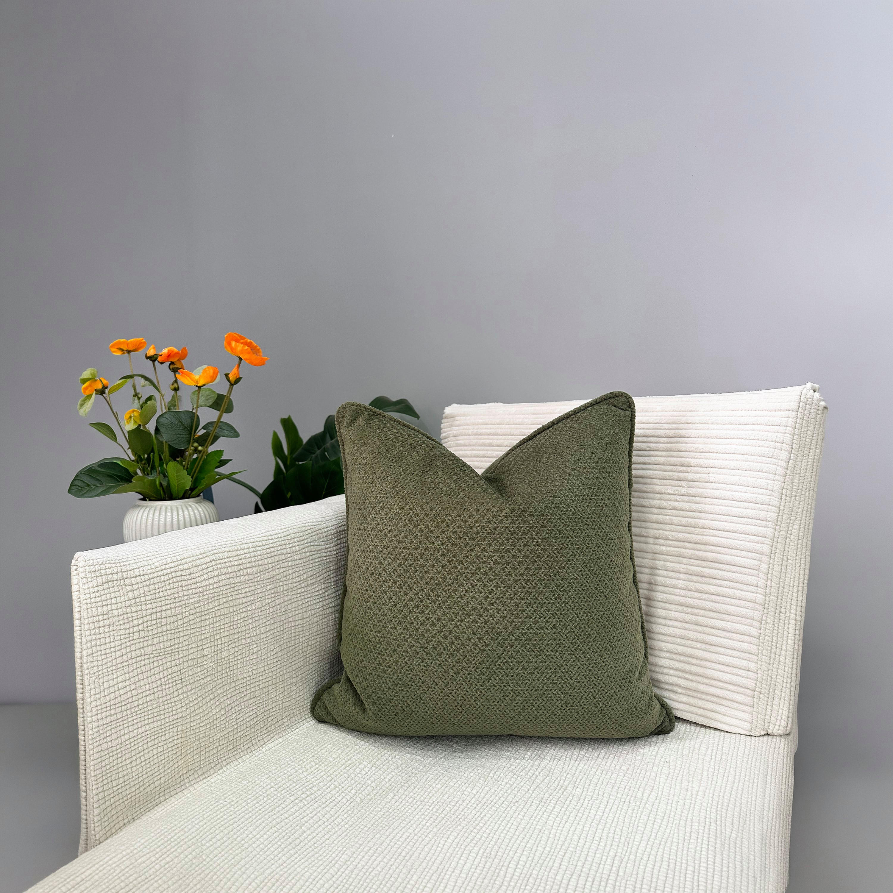 وسادة محشوة بحشوة صلبة - 45 × 45 سم-household-cushionsandthrows-filledcushions-decorativecushions-image-1