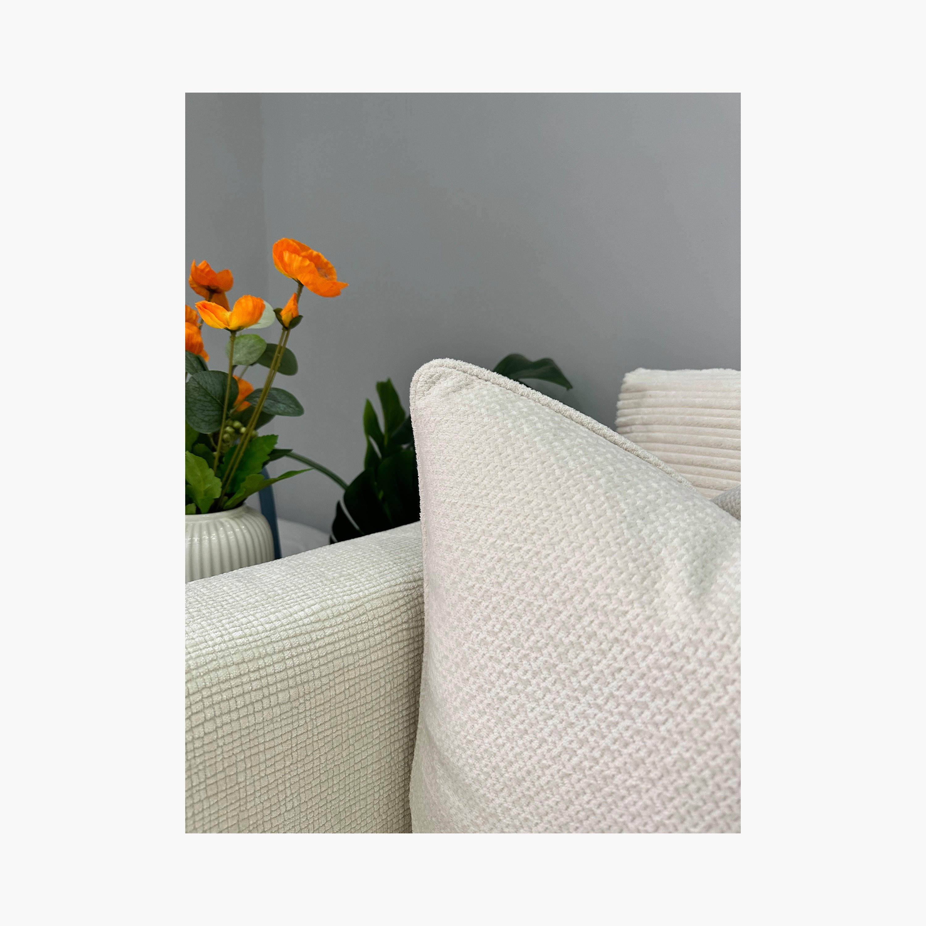 وسادة محشوة بحشوة صلبة - 45 × 45 سم-household-cushionsandthrows-filledcushions-decorativecushions-image-11