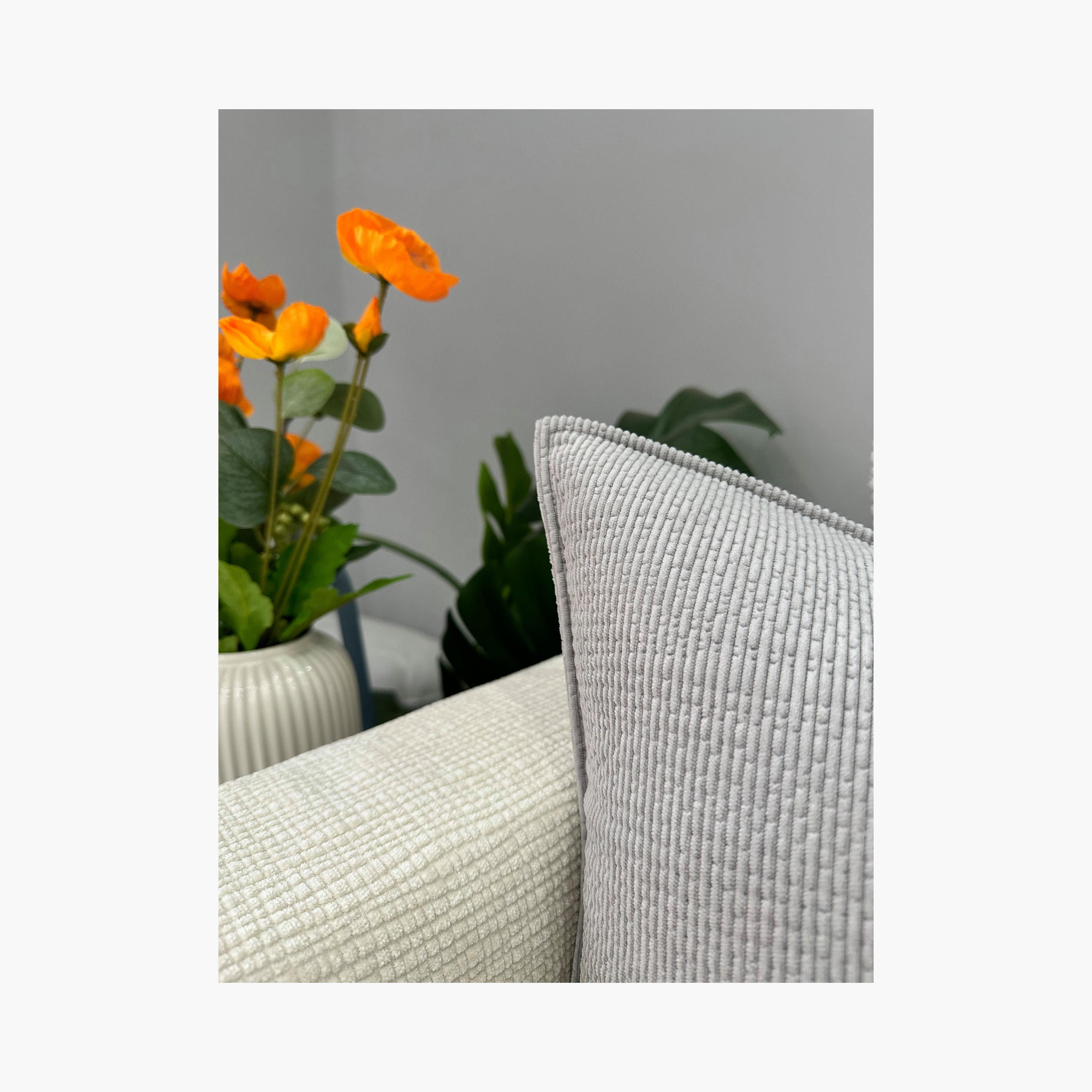 وسادة محشوة بحشوة صلبة - 45 × 45 سم-household-cushionsandthrows-filledcushions-decorativecushions-image-28